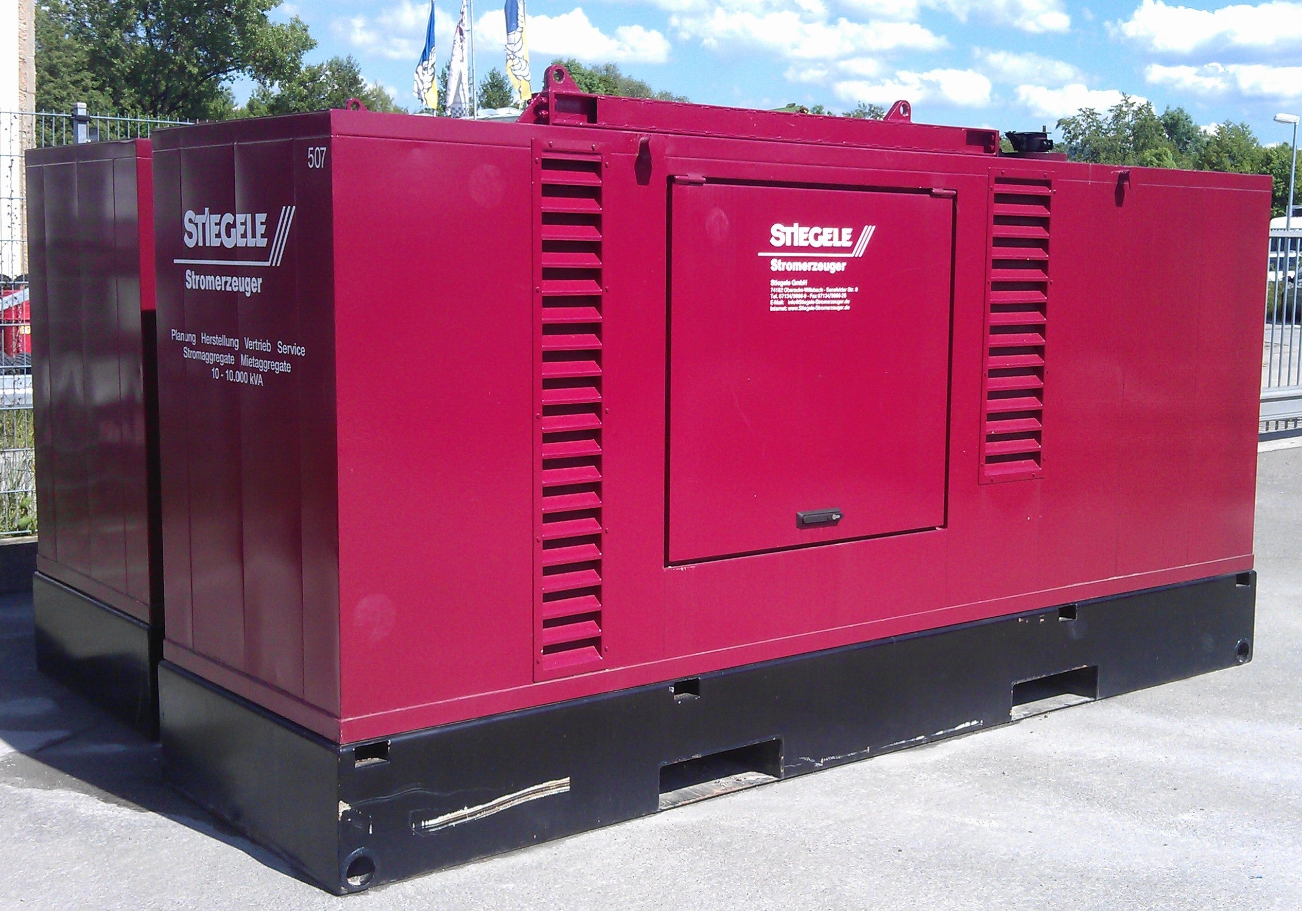 Stationäres Stromaggregat / Stromerzeuger / Notstromaggregat 160 KVA / 128 kW