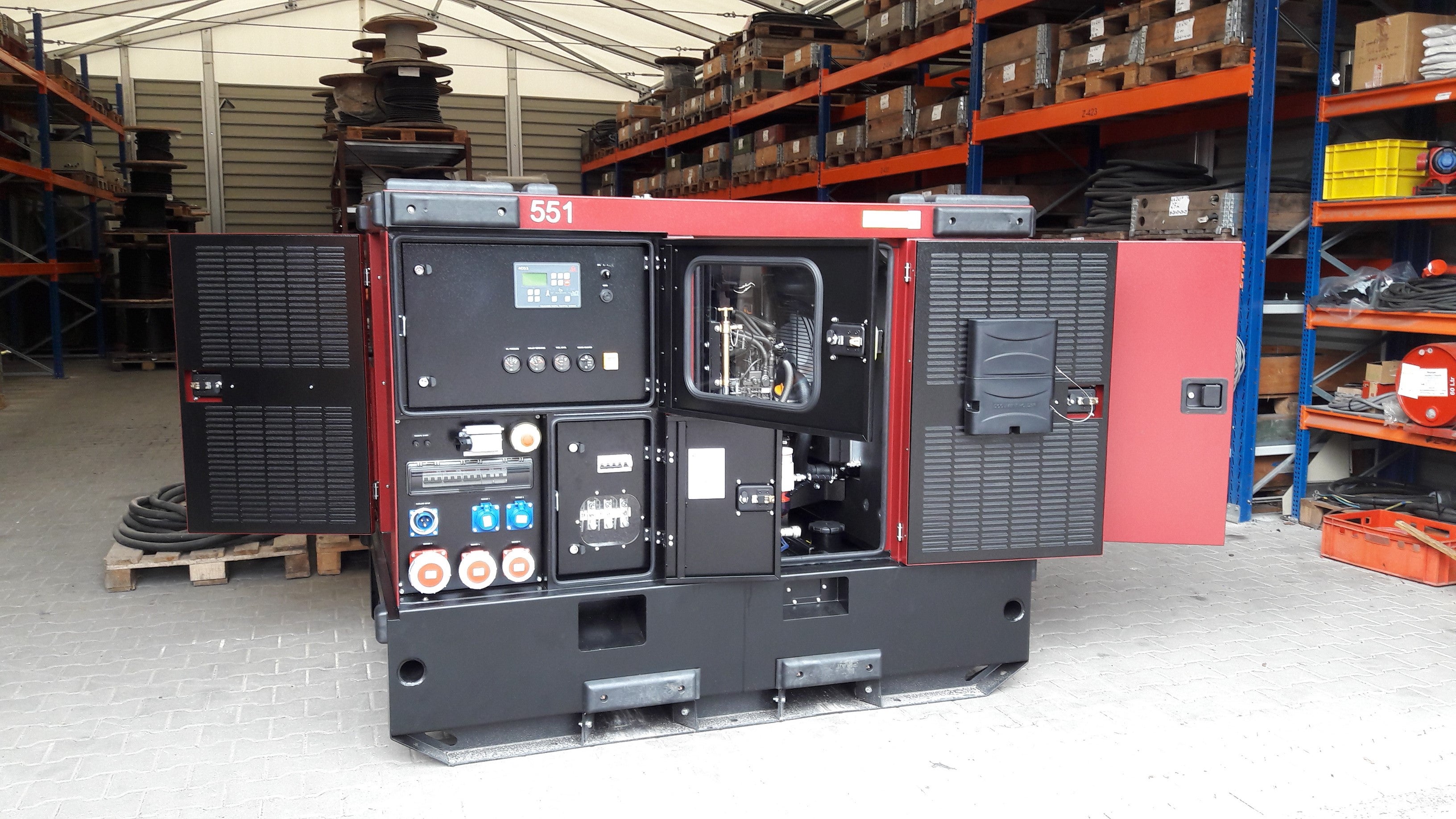 Stromaggregat / Stromerzeuger 40 kVA / 32 kW – 2