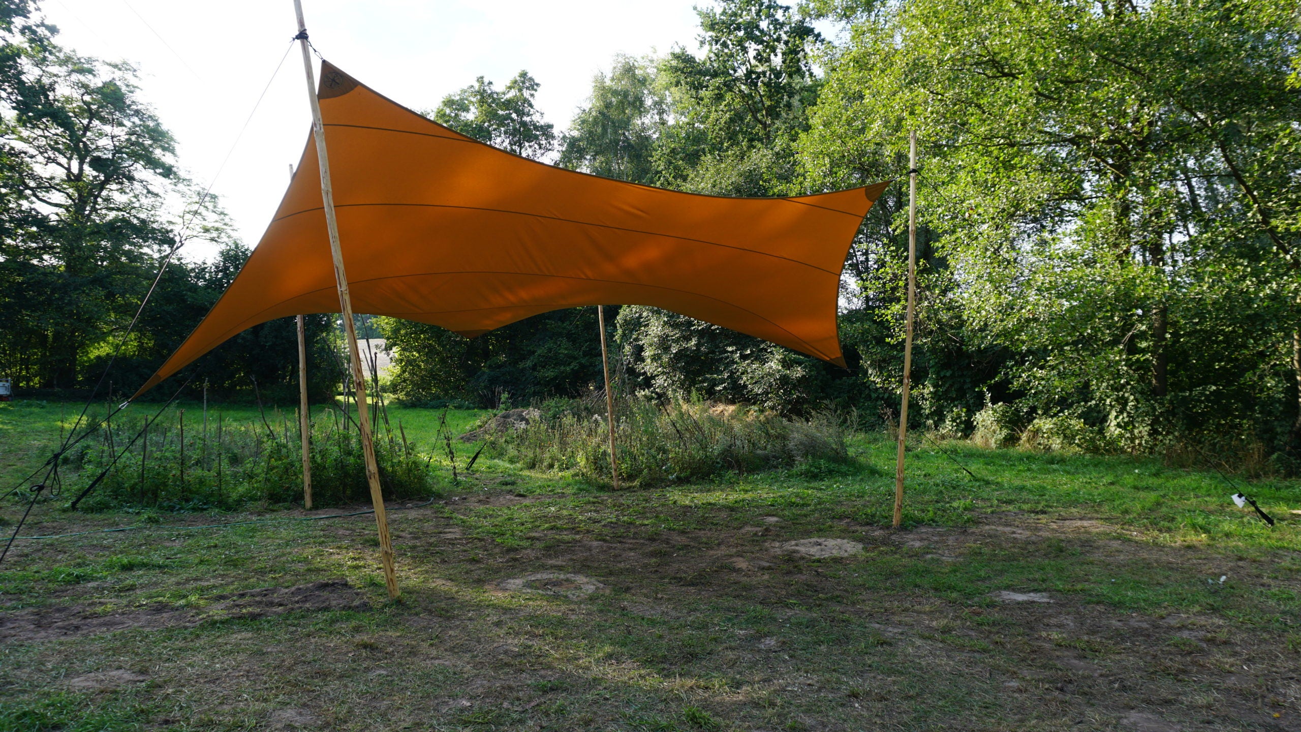 Bühnentarp