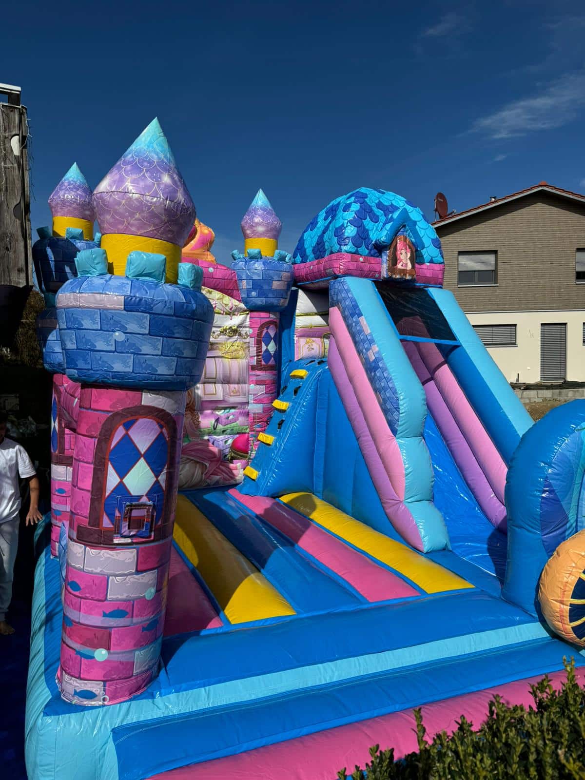 Prinzessinnen Hüpfburg mit Rutsche mieten – Hüpfburg für Kindergeburtstag & Event – 3