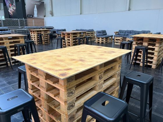 Sonnenschirm , Palettenmöbel, Paletten Lounge, Outdoor Möbel mieten – 3