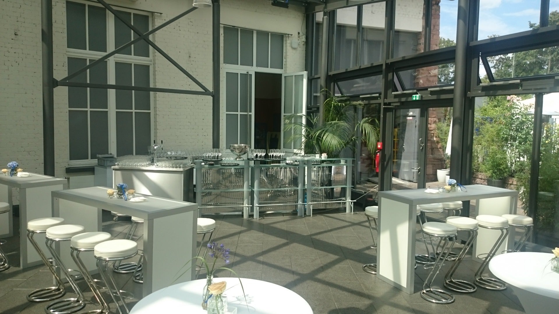 Bar, Tresen, Outdoor Bar, überdachte Bar, LED Barmodule – 3