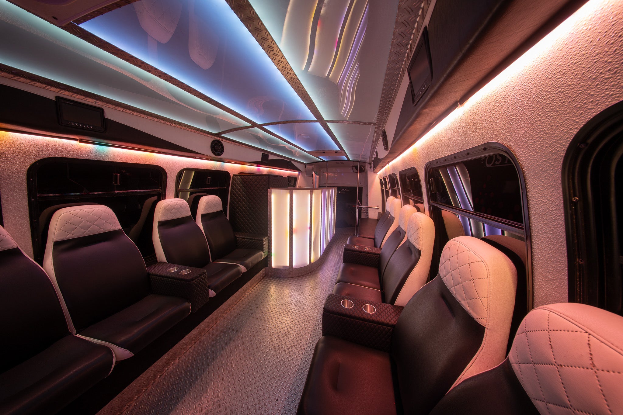 Partybus VIP (bis 16 Pers.) – 4