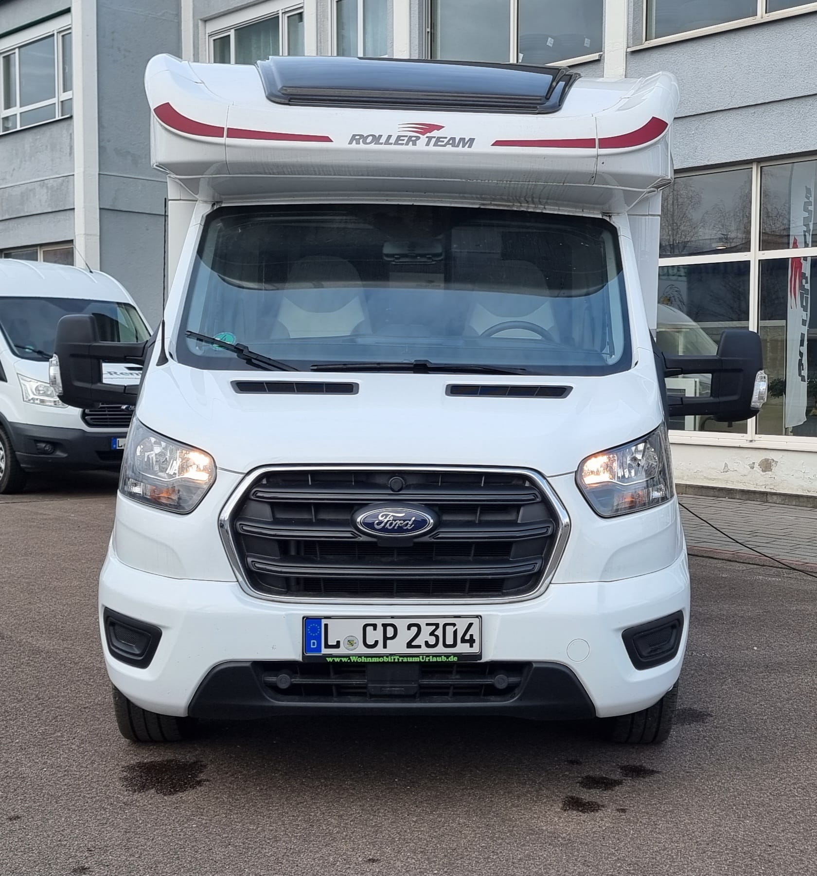 KATEGORIE 2.1 - Roller Team Kronos 287 Face-To-Face Teilintegriert mit Hubbett - 4 Schlafplätze, 4 Mitfahrplätze – 3