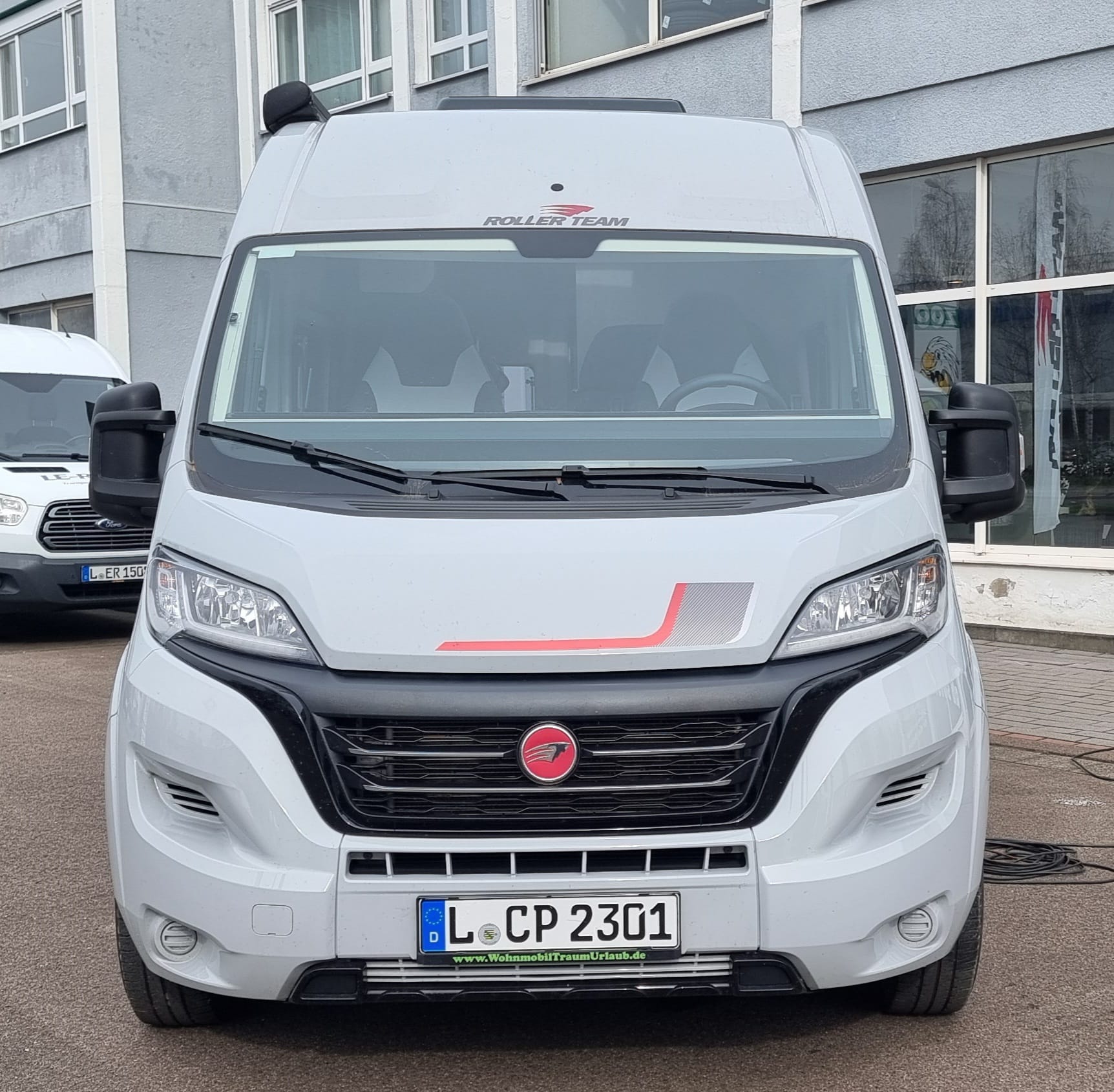 KATEGORIE 1.2 - Roller Team Livingstone Duo Kastenwagen Längsbett - 2 bis 3 Schlafplätze, 4 Mitfahrplätze – 3