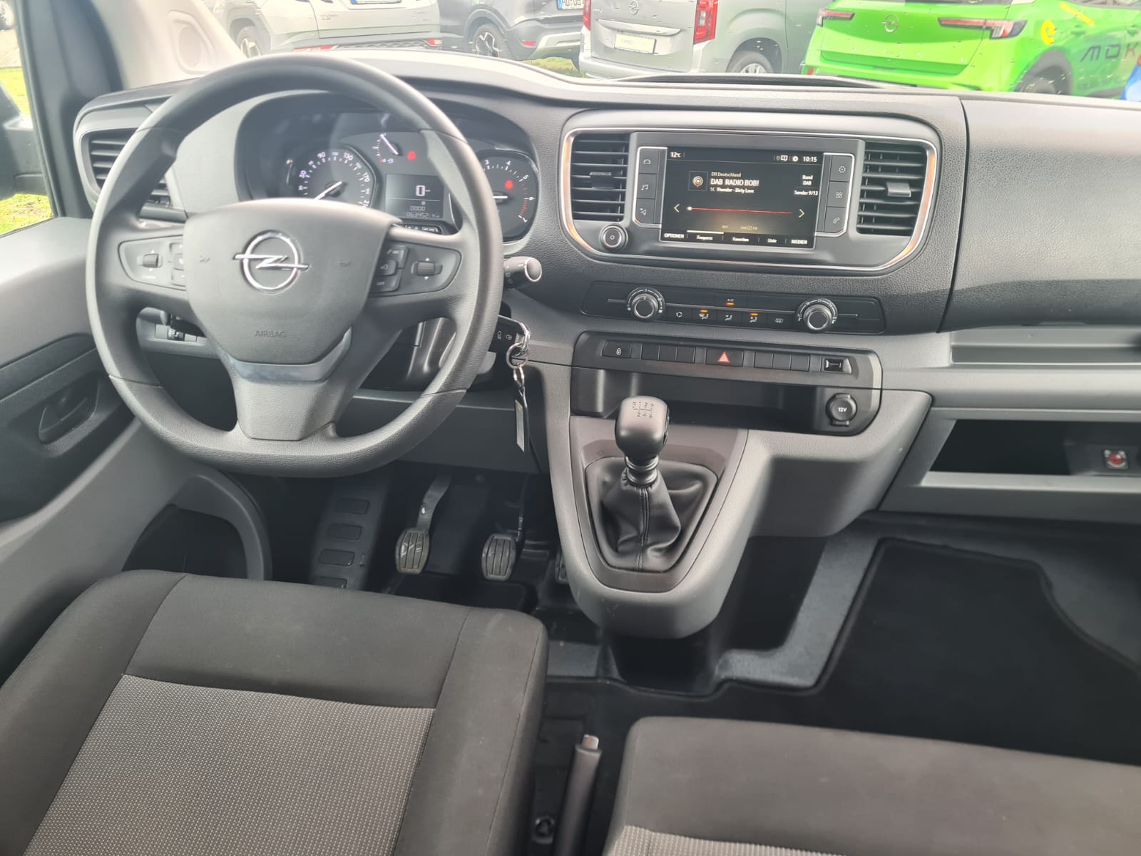 Opel Vivaro Kombi L (L3) – 4