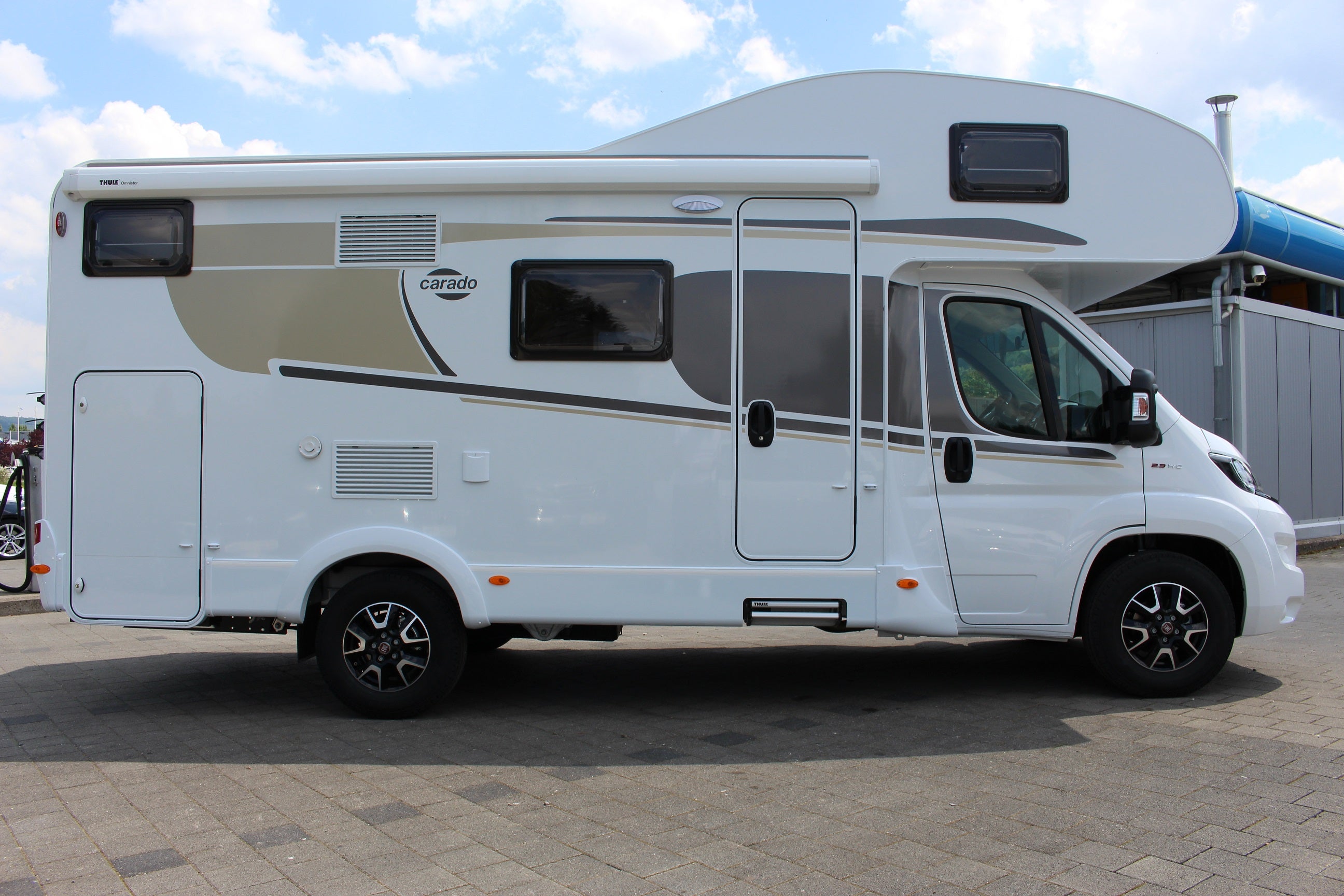 Wohnmobil Carado A-361 mit Stockbetten Fahrradträger und Markise – 4