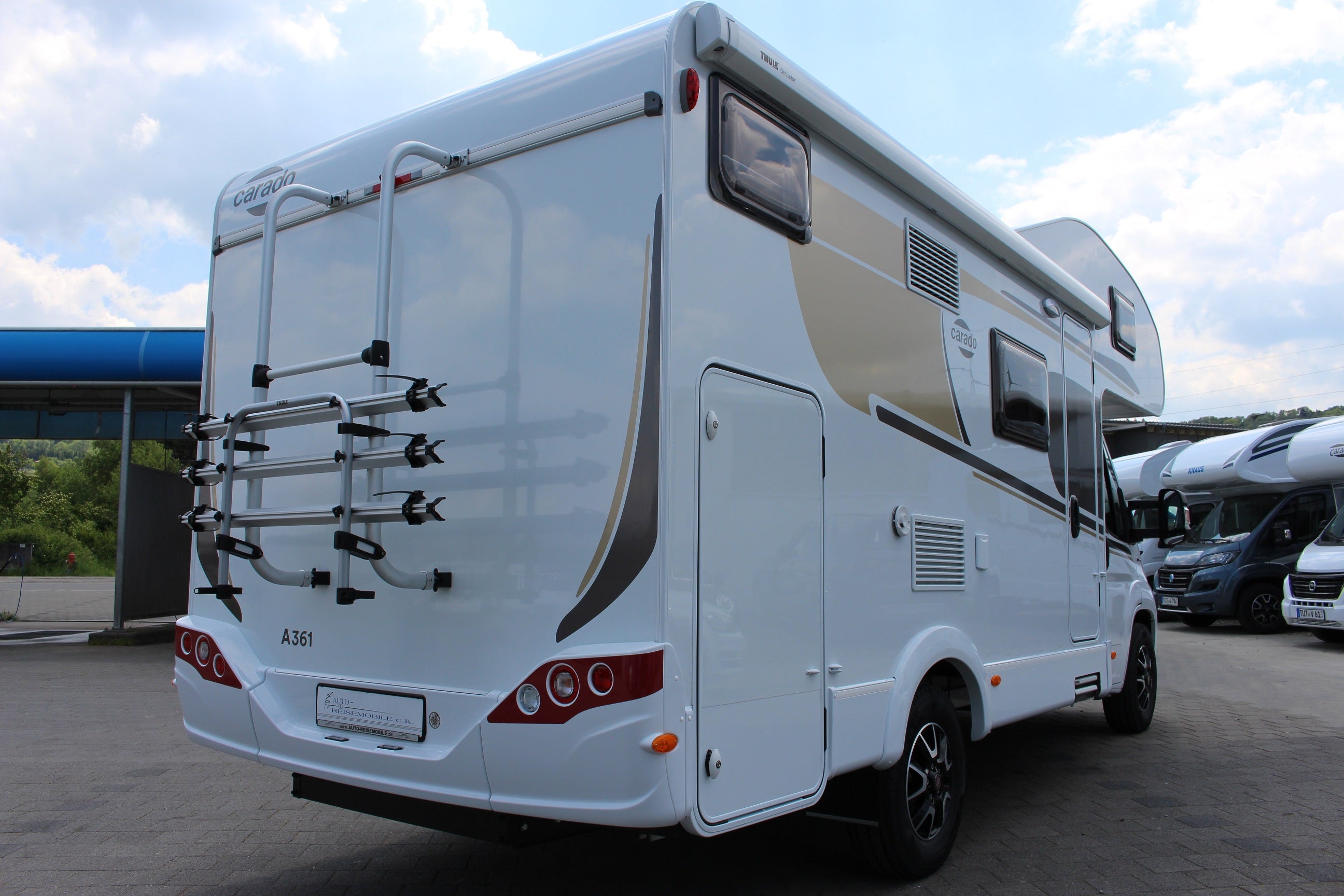 Wohnmobil Carado A-361 mit Stockbetten Fahrradträger und Markise – 3