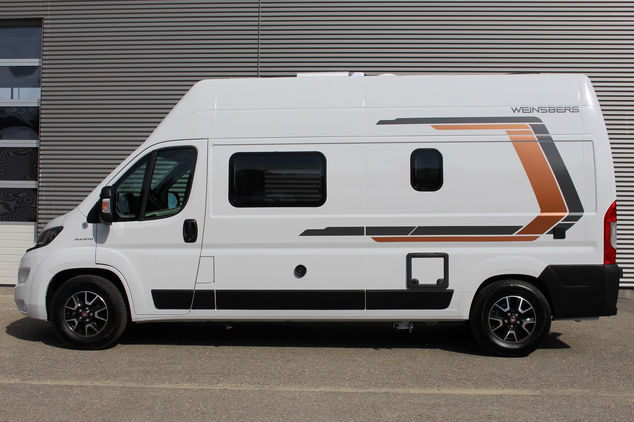Wohnmobil Weinsberg CaraBus 600 DQ 9 G-Automatik / mit Hub-Bett – 2