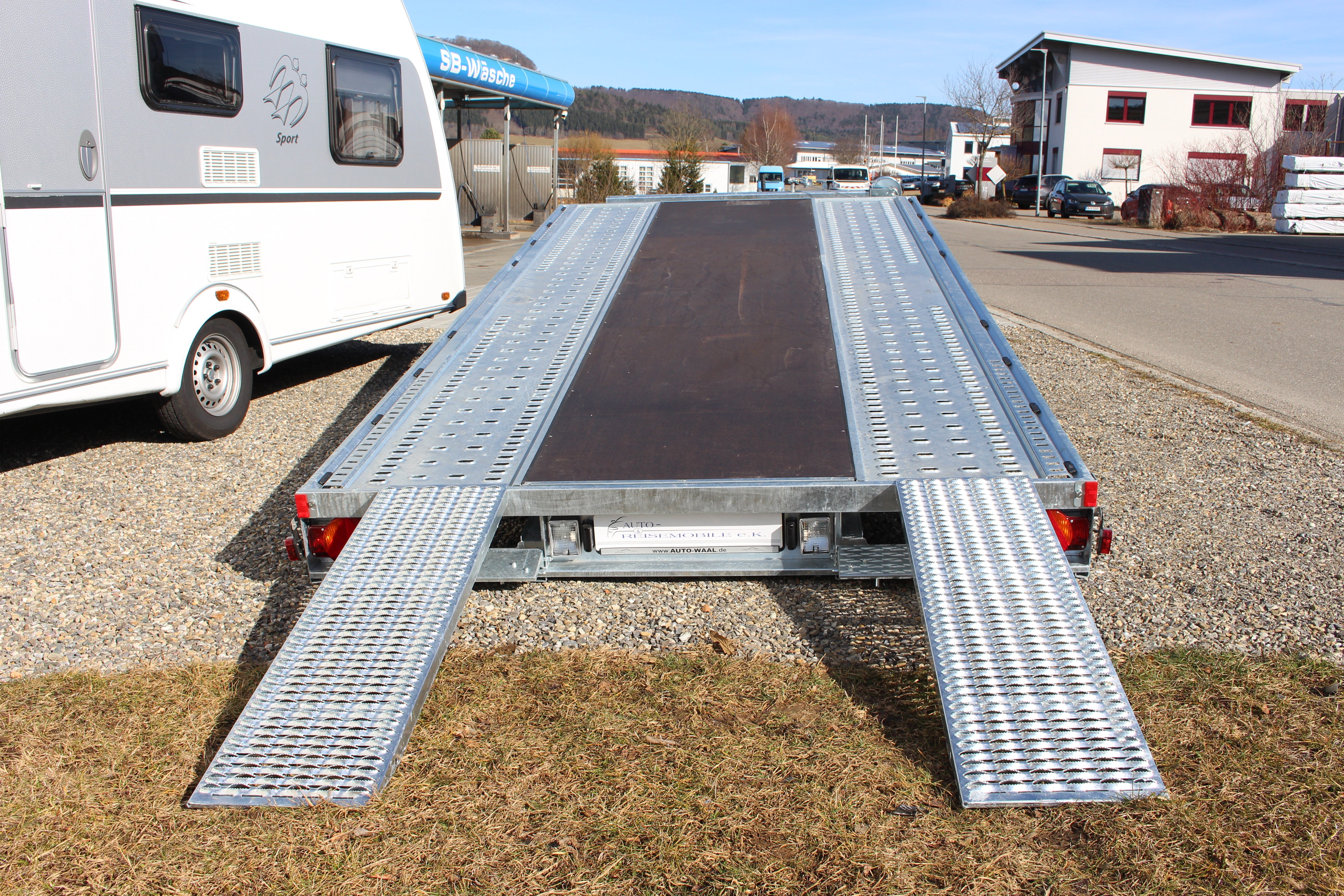 KFZ-Transporter oder Gerätetransporter bis 3500 kg – 3