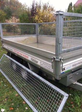 3 Seitenkipper Baumaschinentransporter Anhänger mieten 3500kg inkl Auffahrrampen bis 2800 kg – 2
