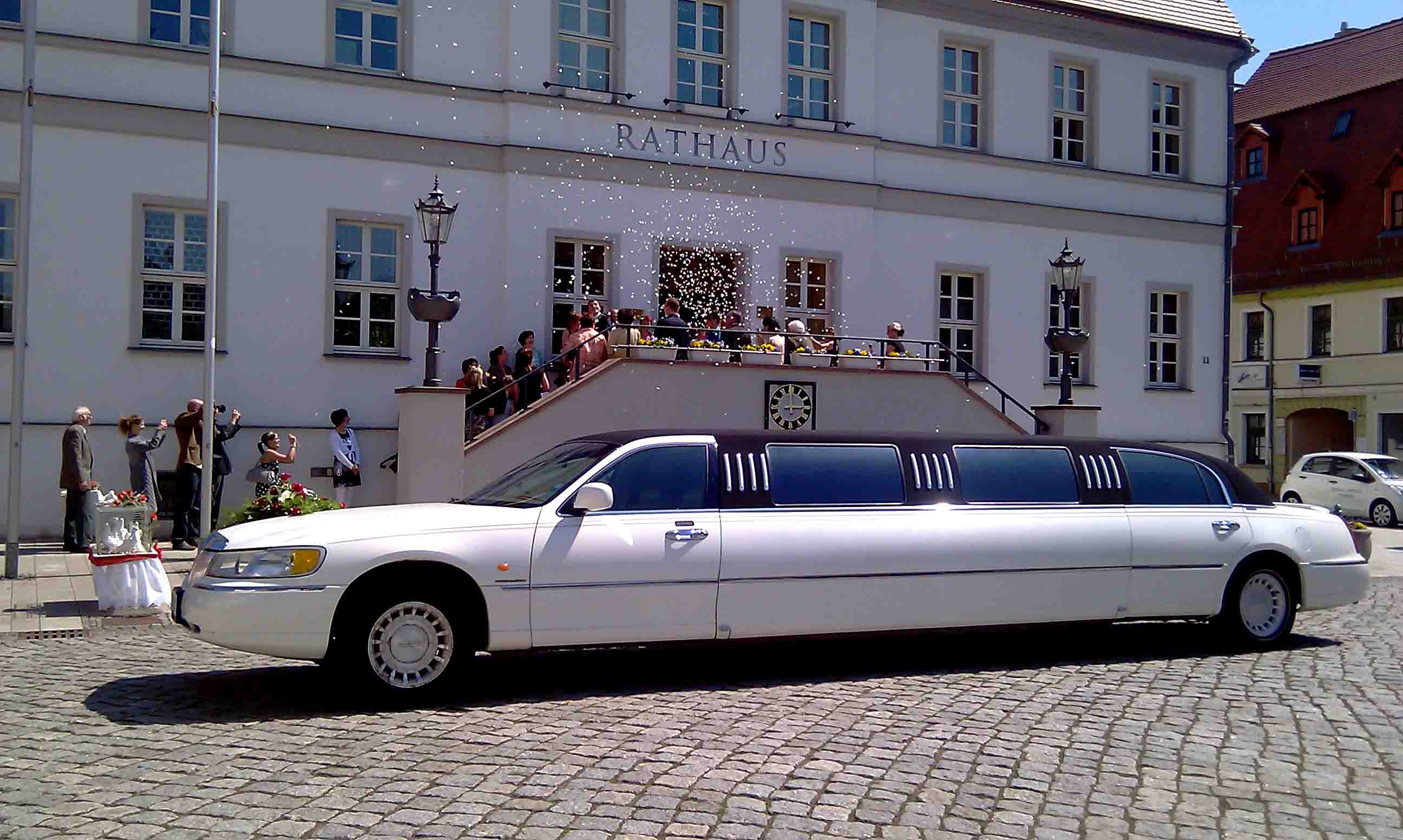 Stretchlimousine XXL fast 10 Meter Hochzeitsauto
