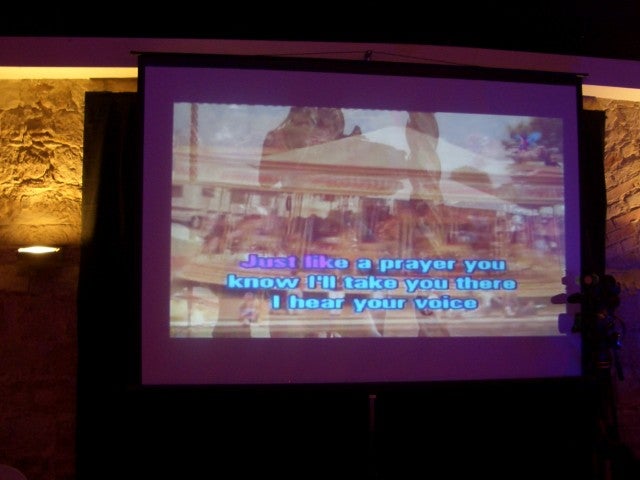 Karaokesystem mit 2 Funkmikrofonen – 3