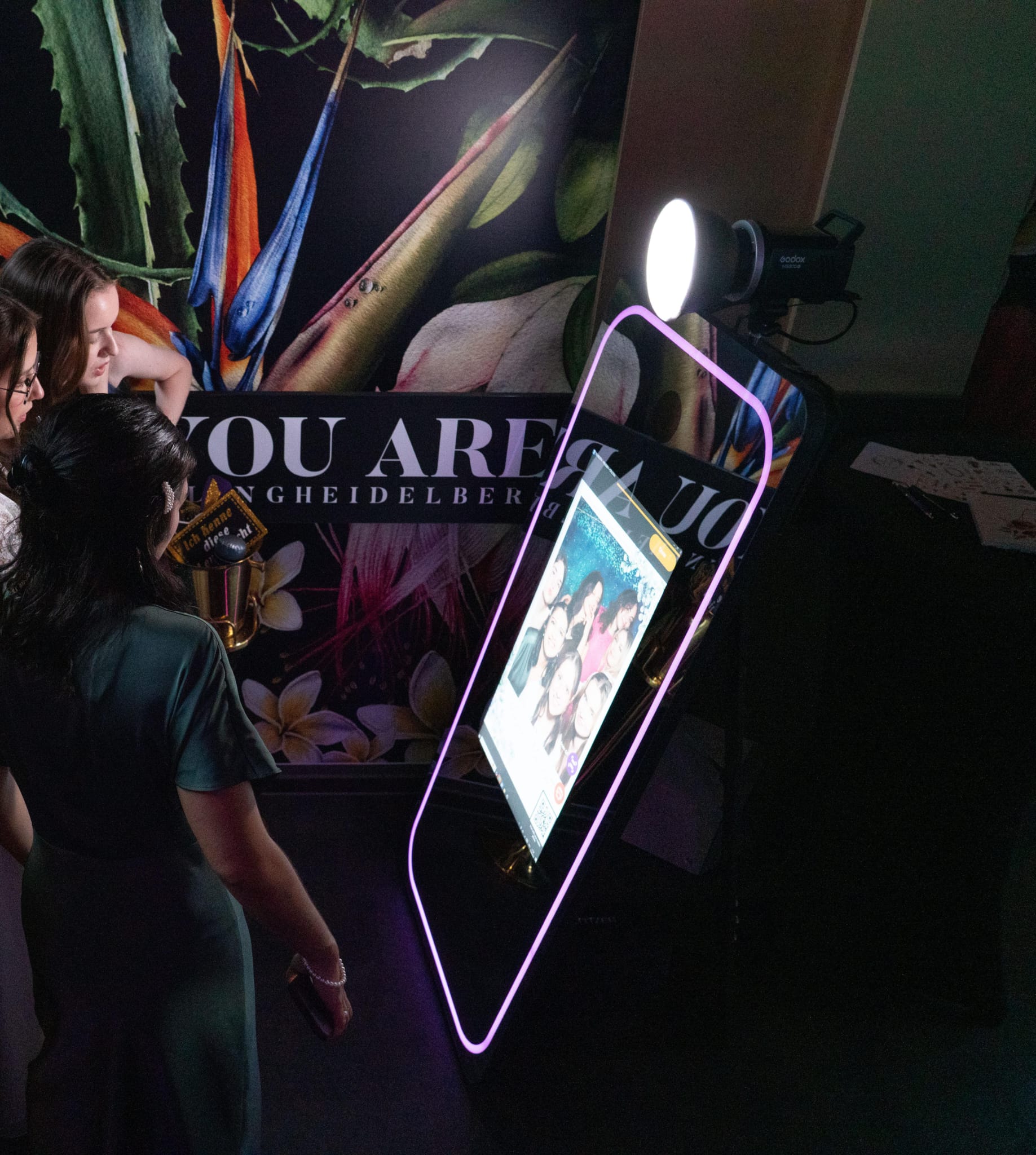 Your Magic Mirror - Fotobox mit Dekoration für Events – 2