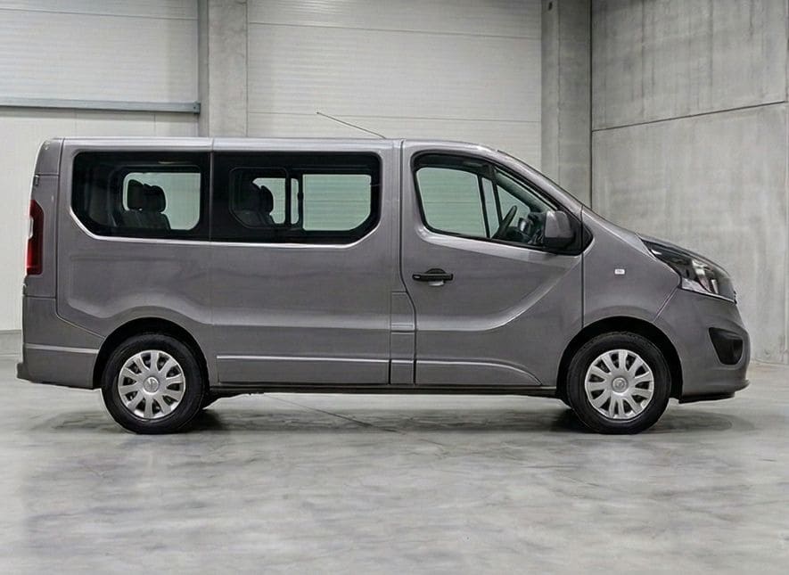 9 Sitzer / Bus mieten / Vito / 8-7-6-5 Sitzer / klein Bus / – 2
