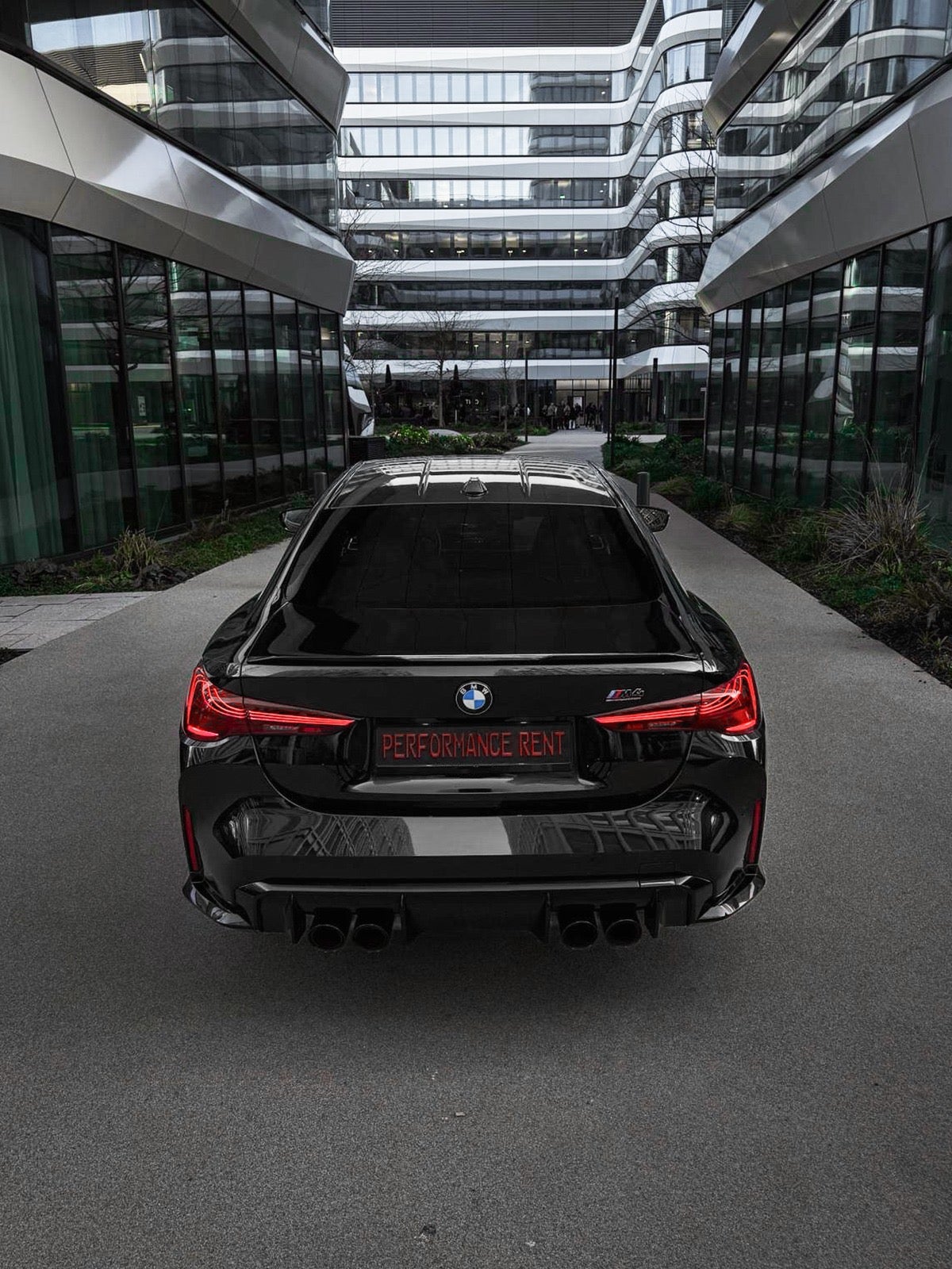 BMW M4 COMPETITION – 4