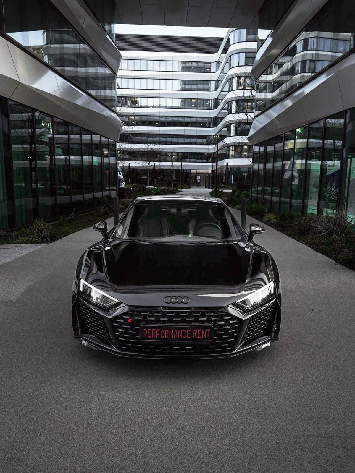 AUDI R8