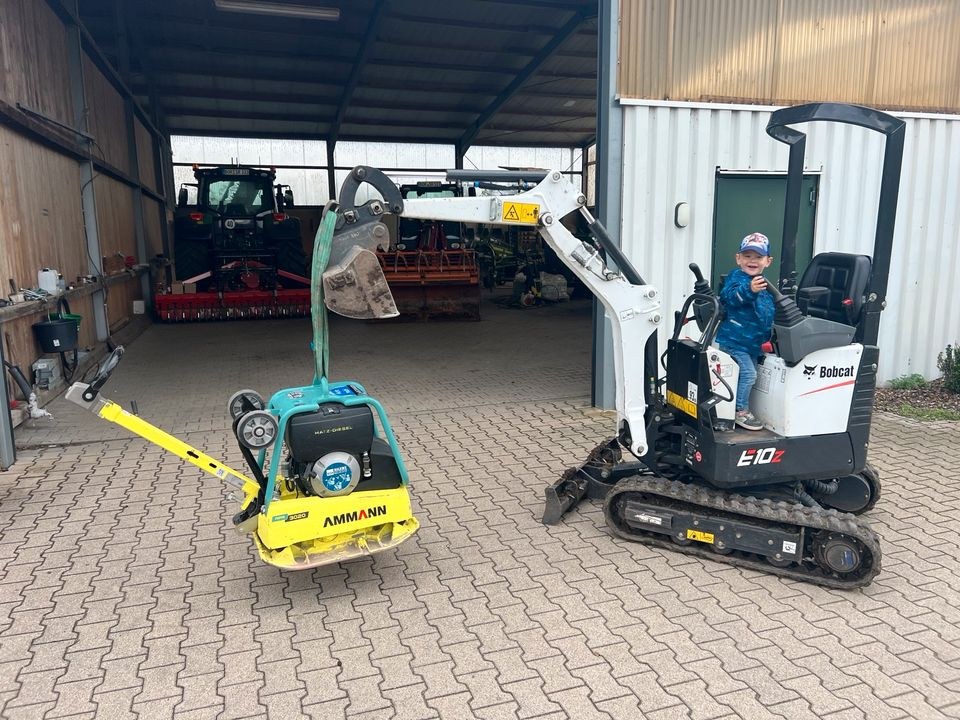 Rüttelplatte Stamper Ammann APR 3020 223kg mieten in Gelsenkirchen – 2
