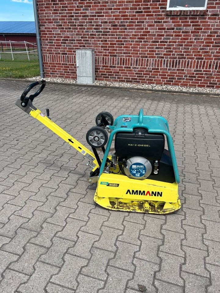Rüttelplatte Stamper Ammann APR 3020 223kg mieten in Gelsenkirchen