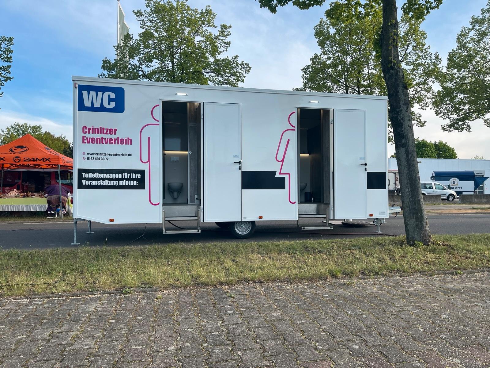 Toilettenwagen Toilettenanhänger – 2