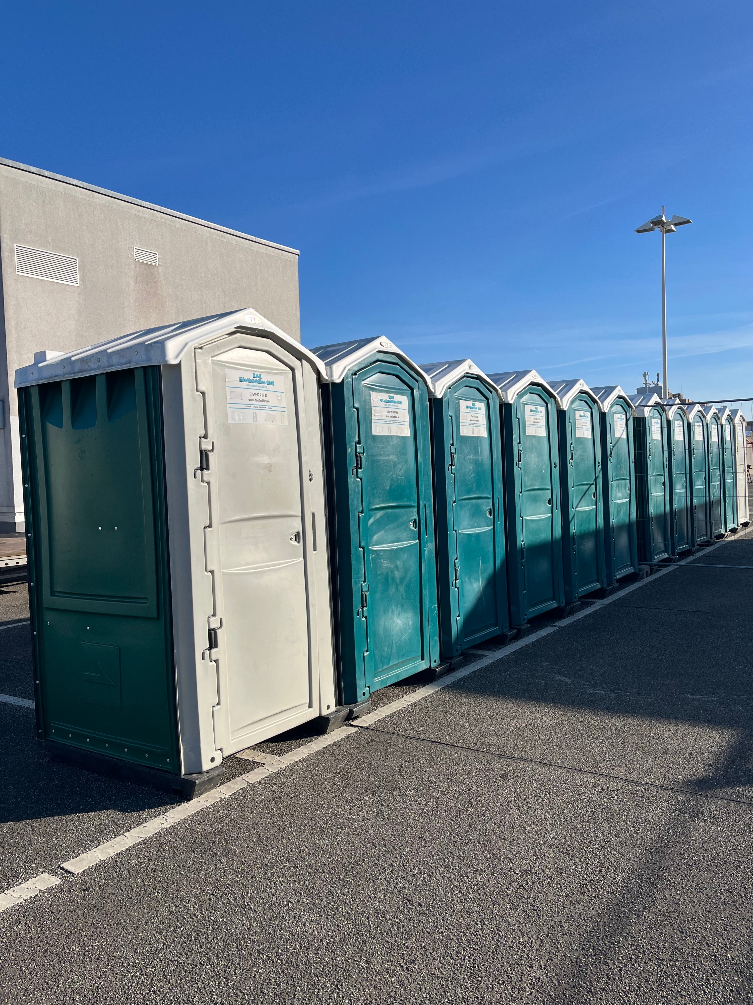 Eventoilette Toilettenkabine Mobile Handwaschstationen Urinale – 4