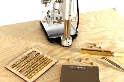 Mobile Präge-Maschine für Promotion, Messe, Event | Prägestempel | personalisierte Prägungen – 3