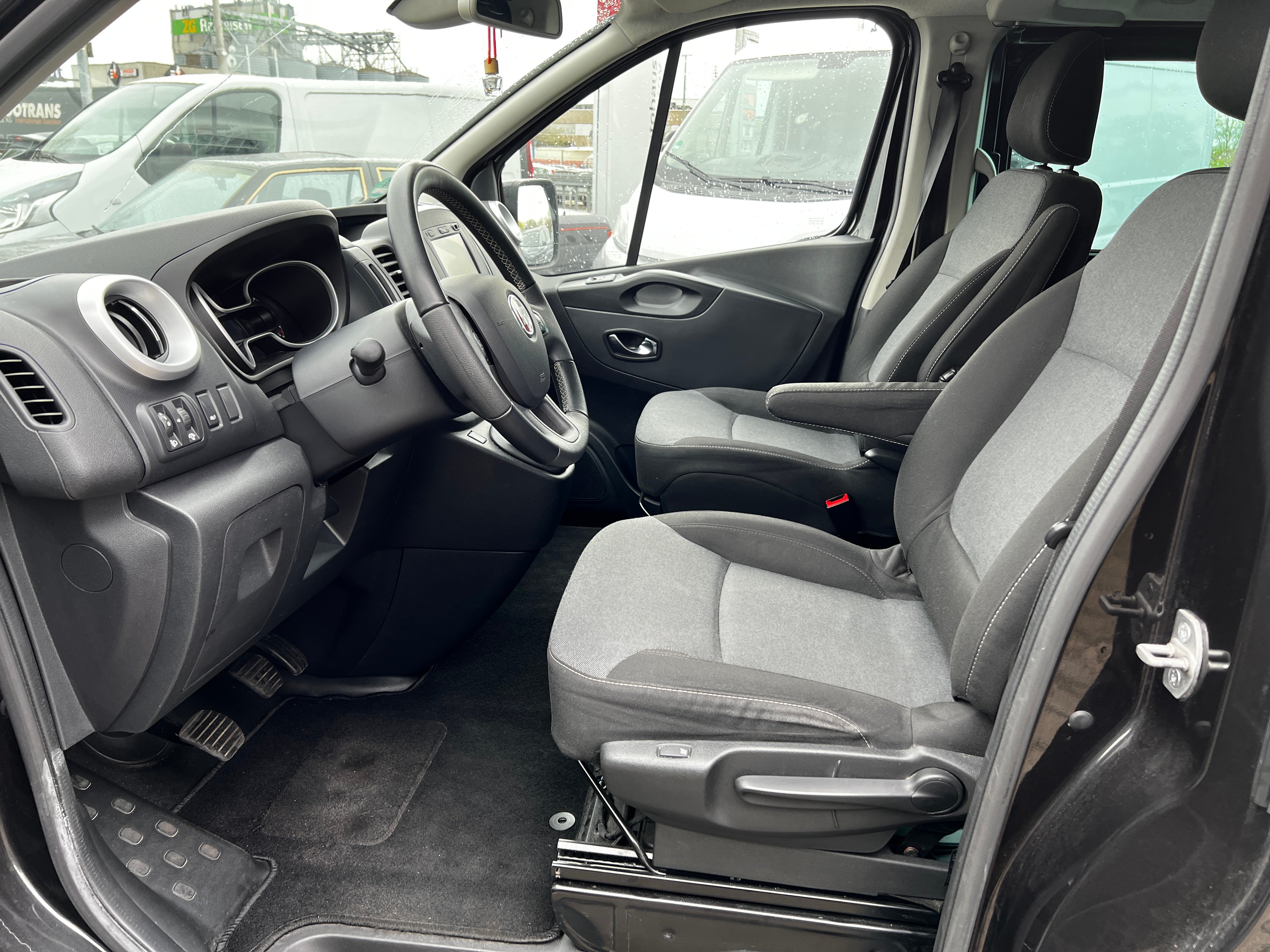 Fiat Talento 8-Sitzer Bus/Minibus/VAN Extralang Urlaubsbus groß – 3