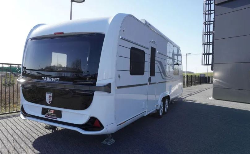 Luxuriöser Wohnwagen zur Miete: Tabbert Cellini 655 DF – 3
