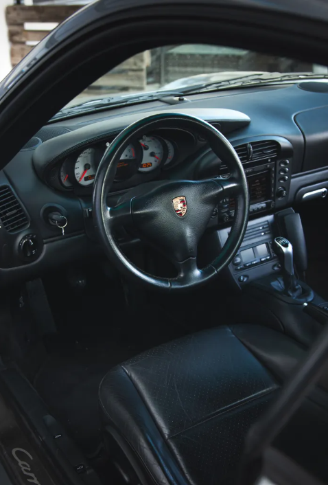 Porsche 911 (996) Carrera 4S – 4