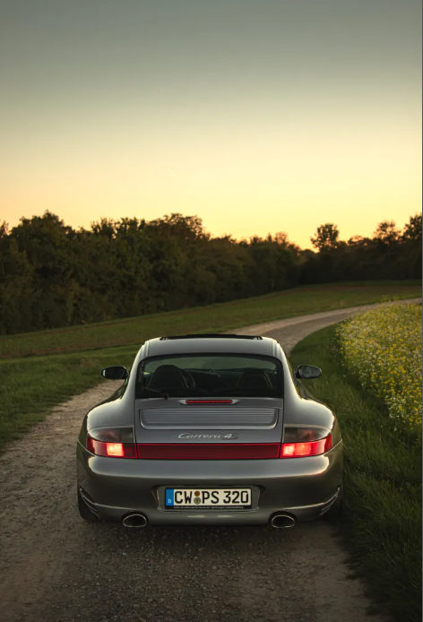 Porsche 911 (996) Carrera 4S – 3