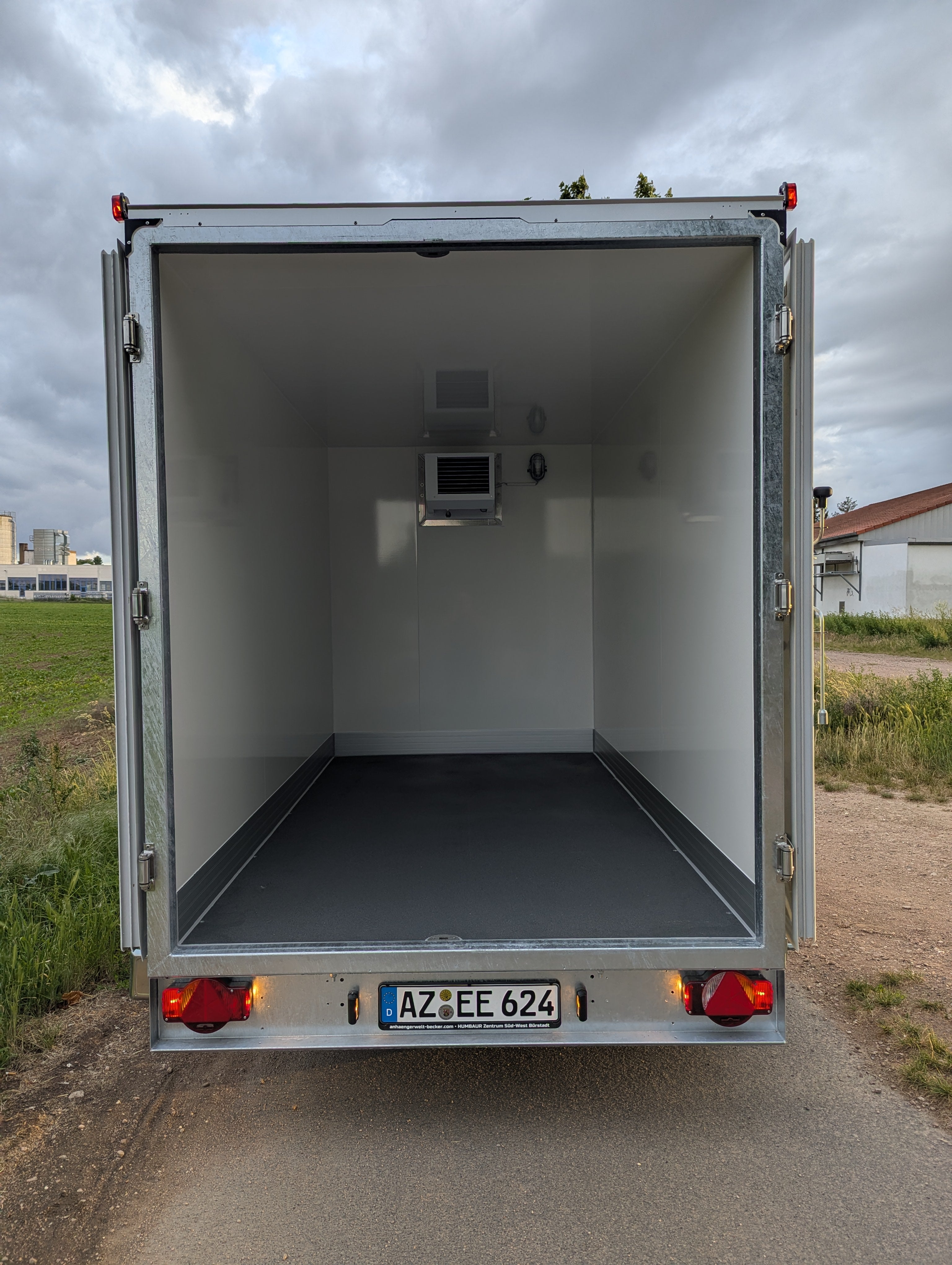 Kühlanhänger/ Kühlwagen Groß Vermietung – 3