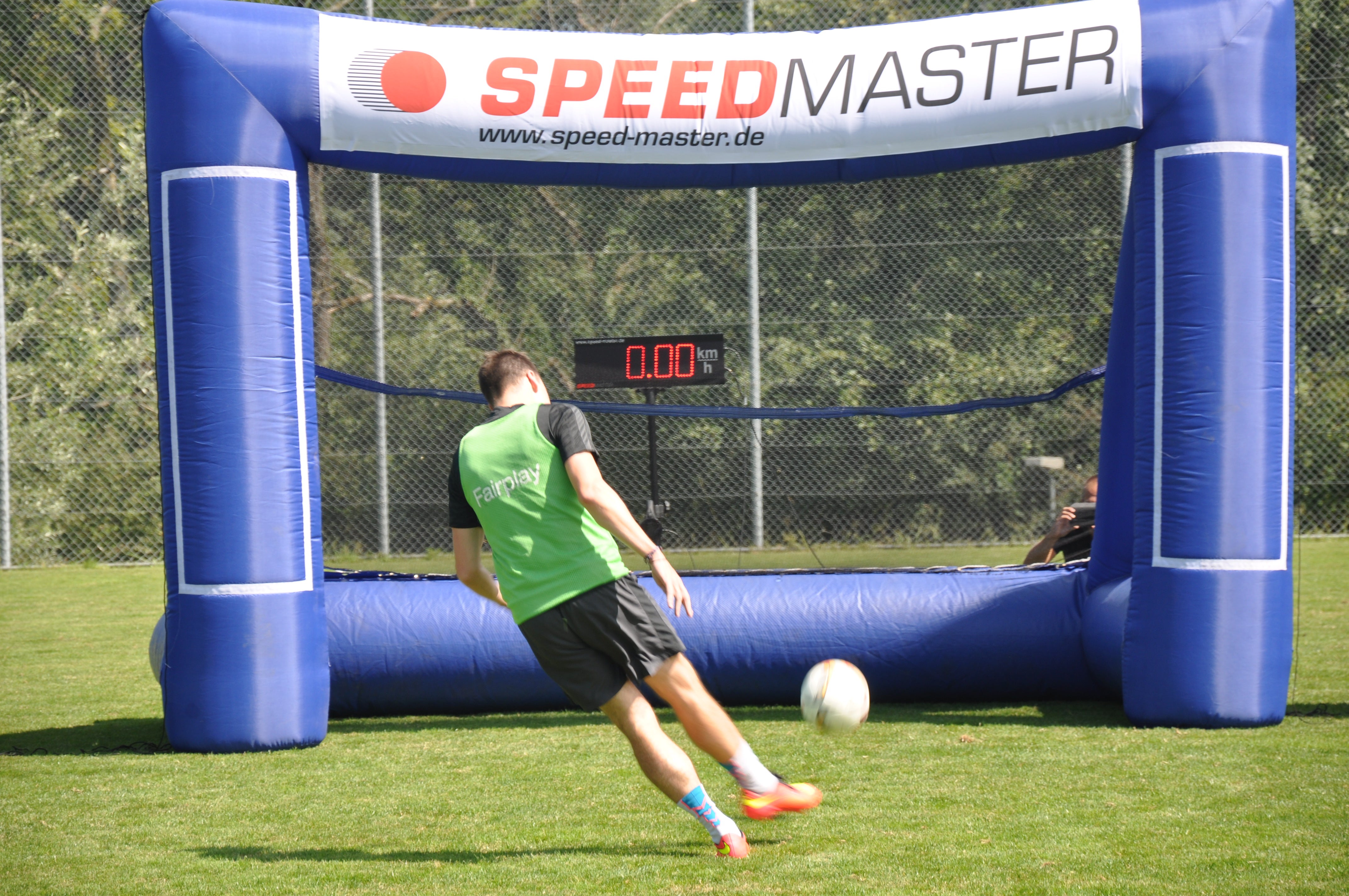 Geschwindigkeitsmessanlage inkl. Live-Highscoreliste auf Bildschirm – 3