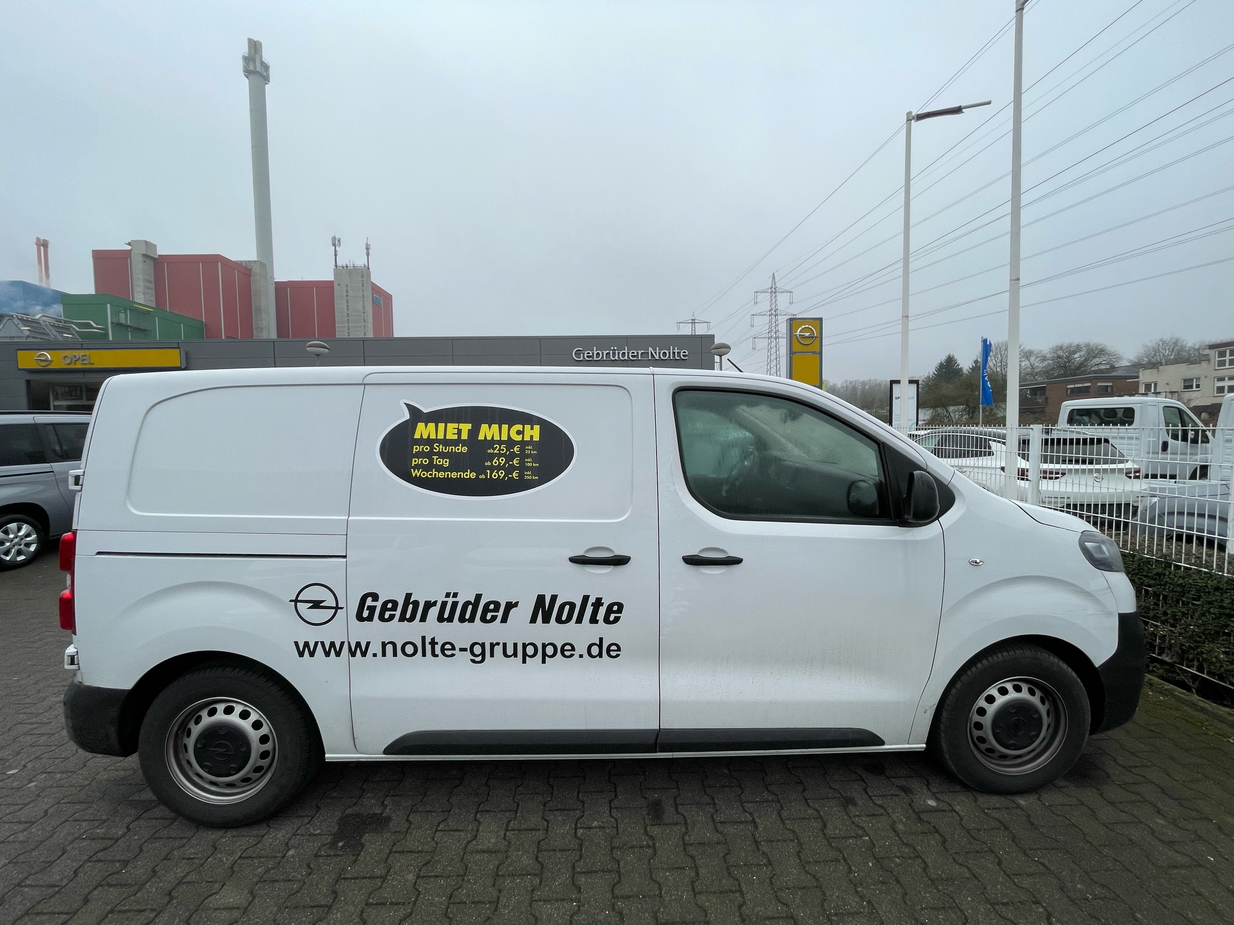 Opel Vivaro Kastenwagen – Praktischer Transporter für Umzüge und Transporte – 2