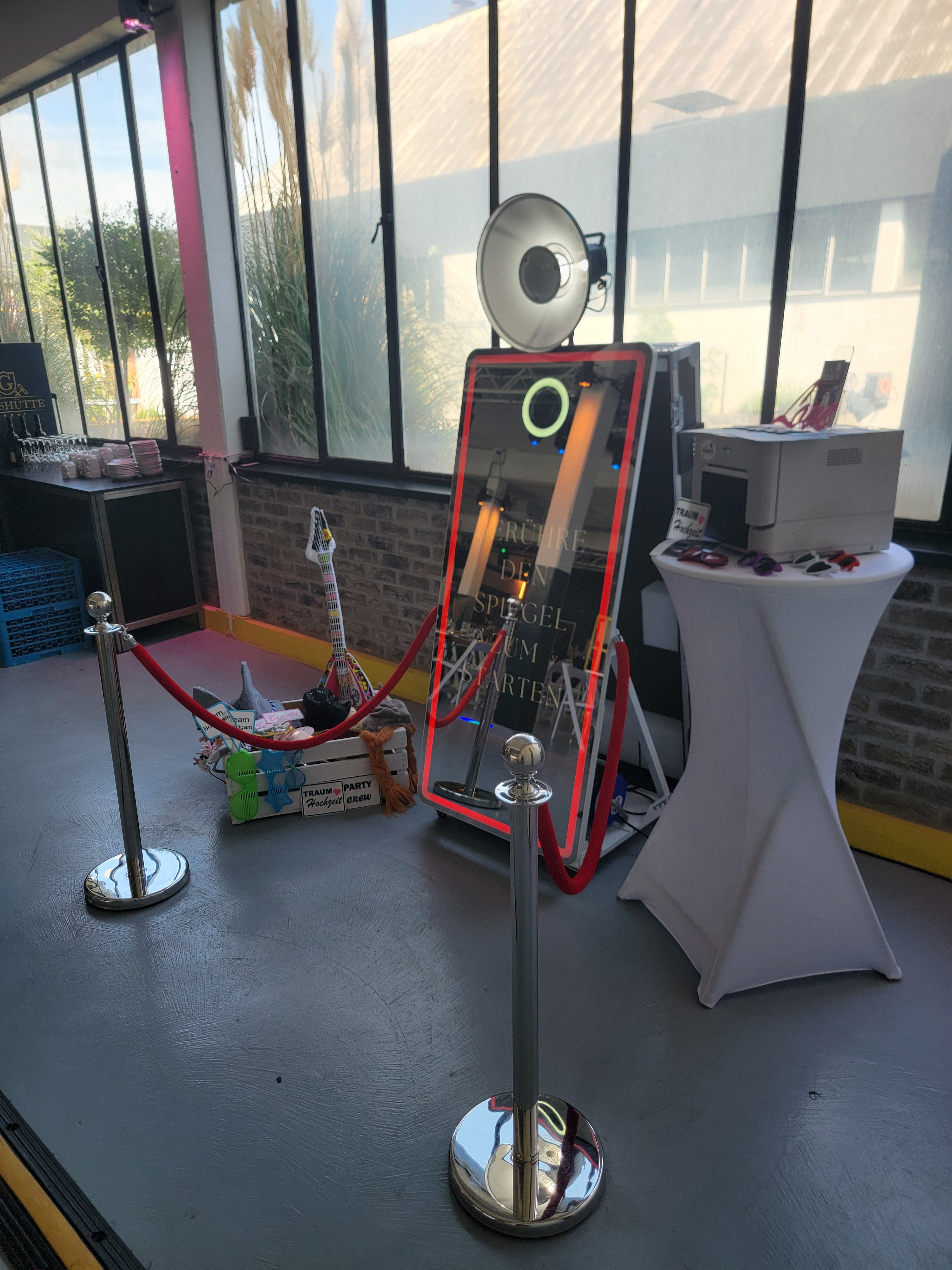 Fotospiegel, Magic Mirror mieten für Hochzeit, Geburtstag – 4