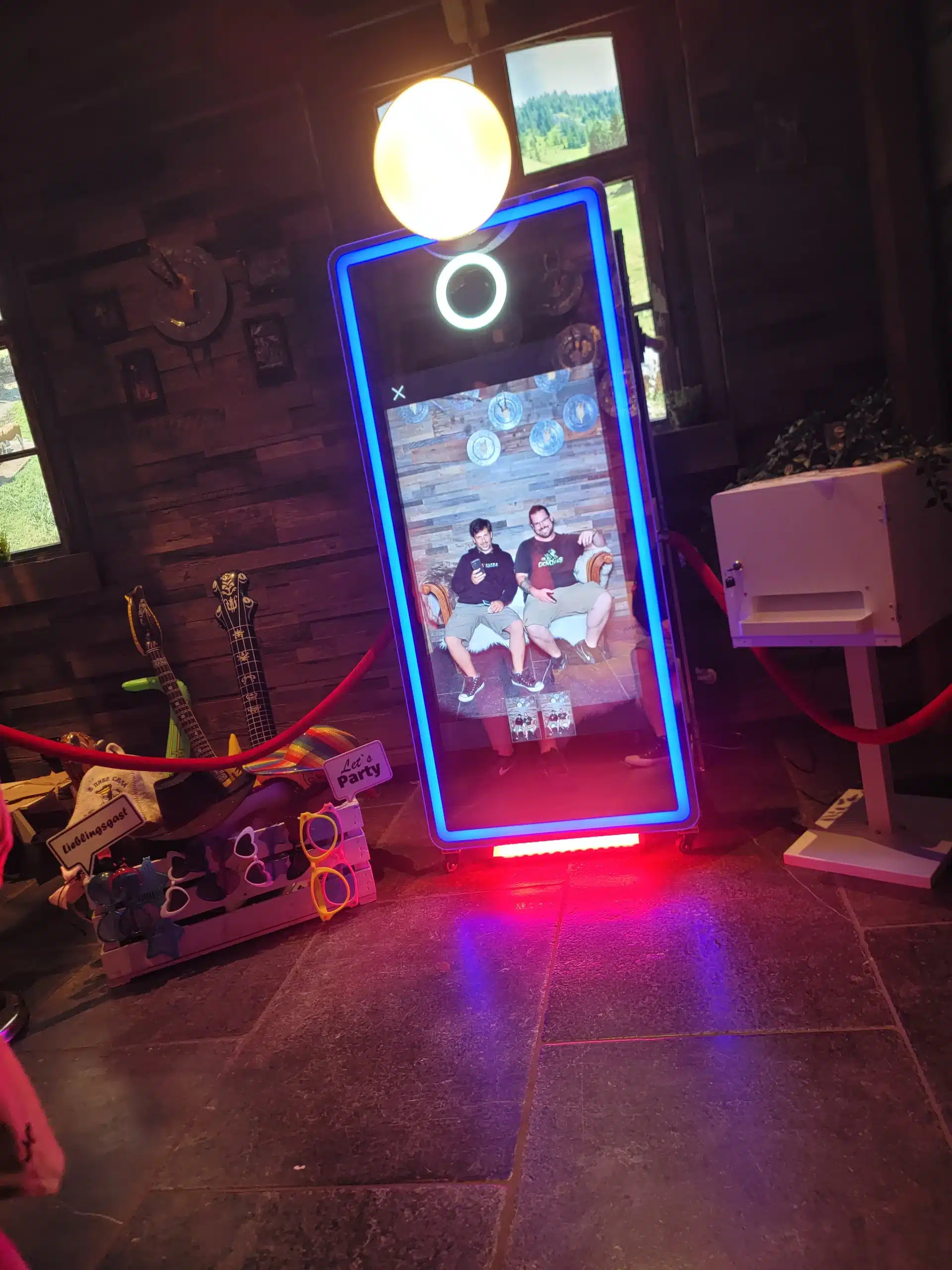 Fotospiegel / Magic Mirror mieten – OWL / Borgholzhausen, ab 299 € – 2