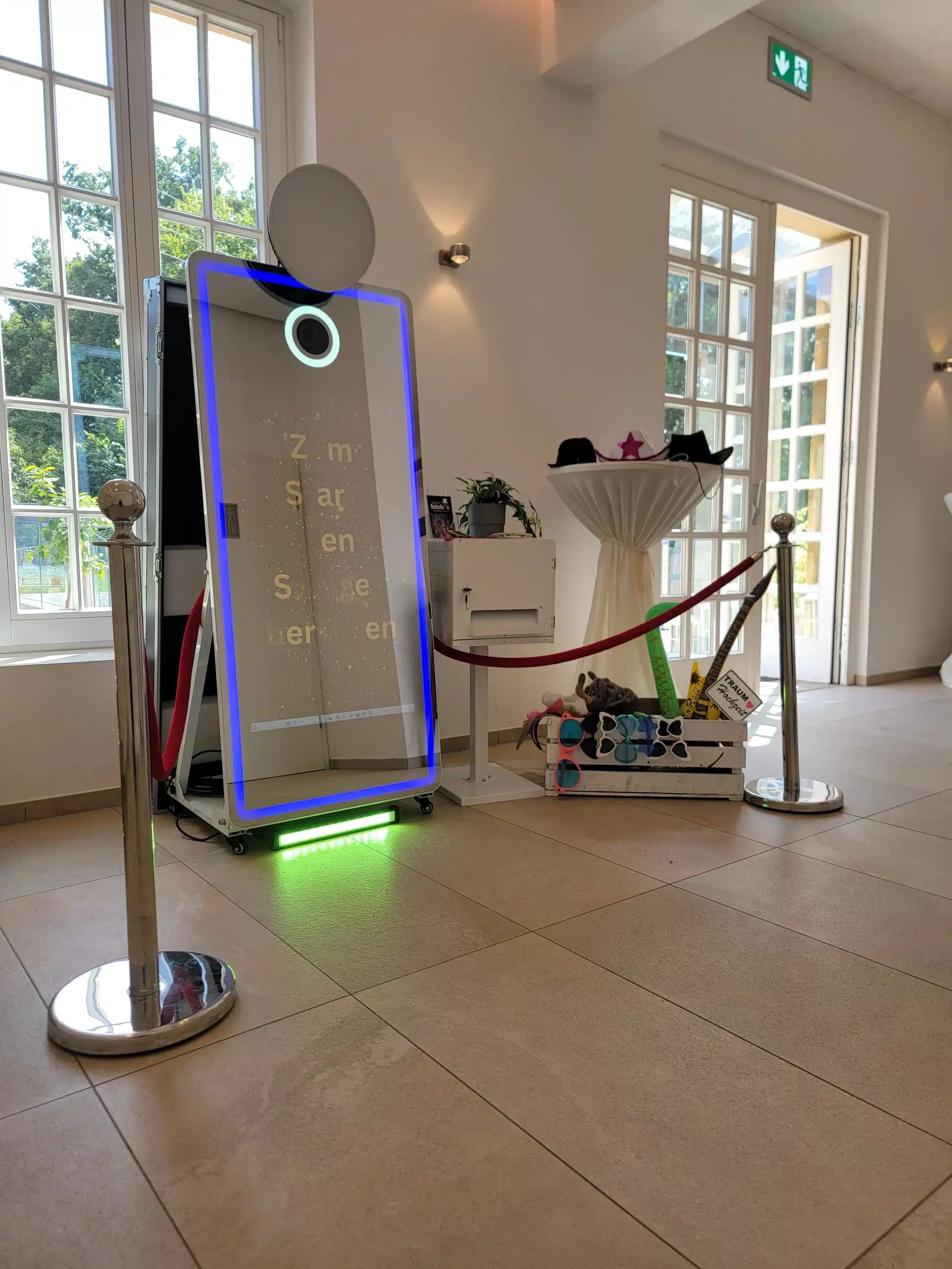 Fotospiegel / Magic Mirror mieten – OWL / Borgholzhausen, ab 299 € – 3