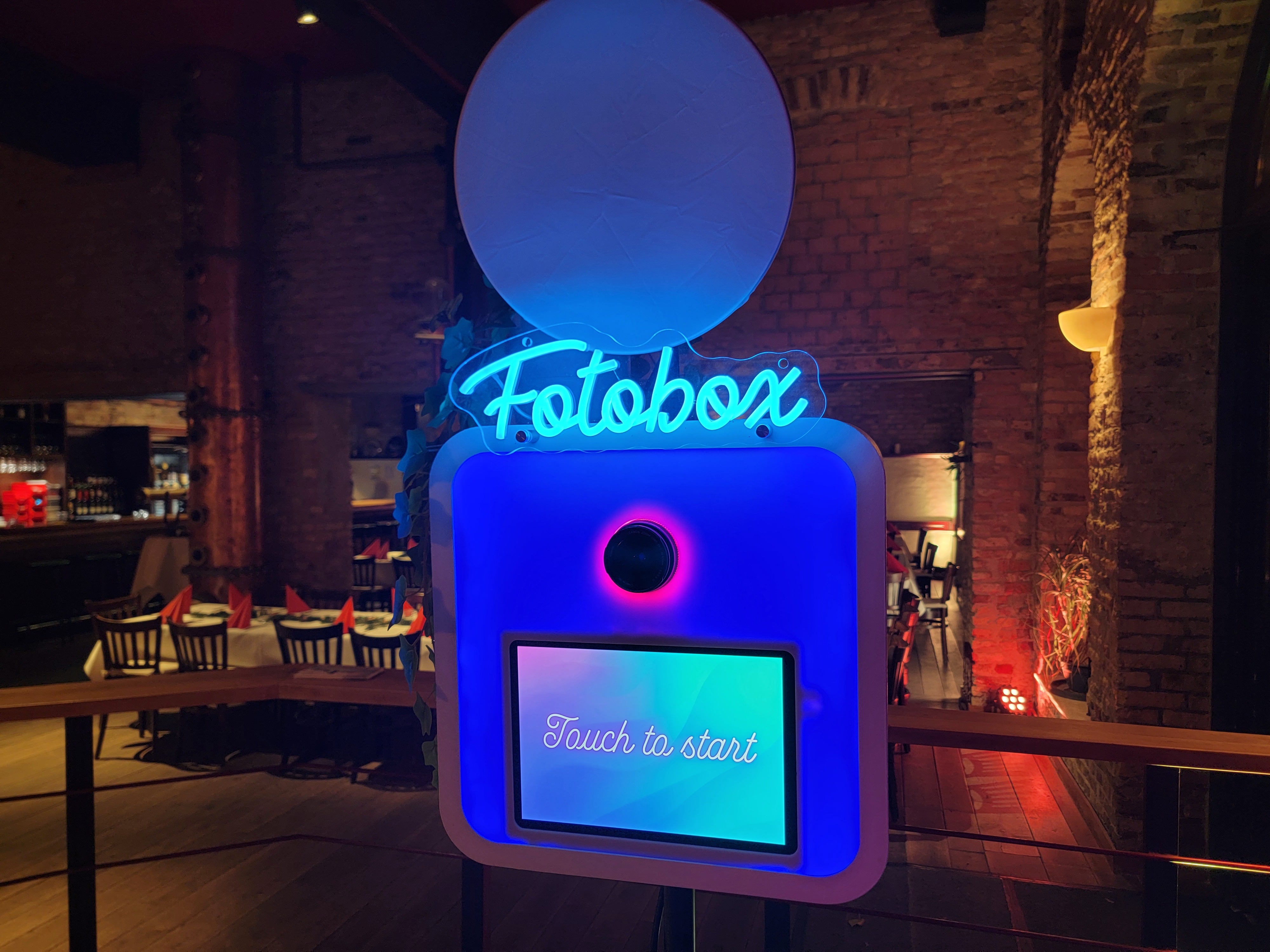 Fotobox mieten / Photobooth für Hochzeit / Geburtstag – 2