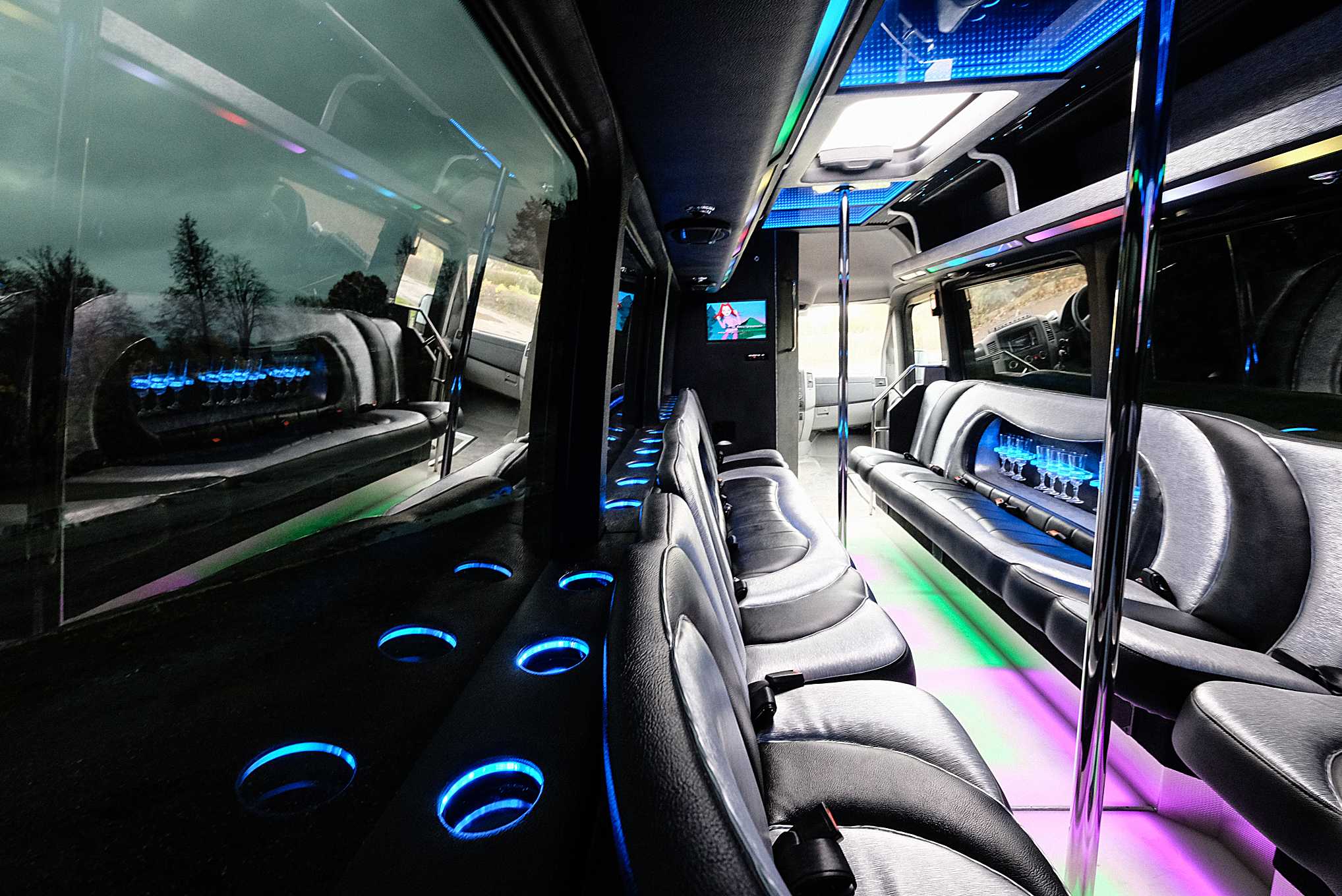 Partybus bis 16 Personen – 4
