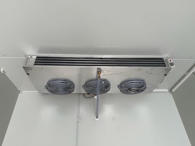 Kühlanhänger groß / Kühlzelle / Getränkeanhänger 230V (Zul. Gesamtgewicht 3 – 4