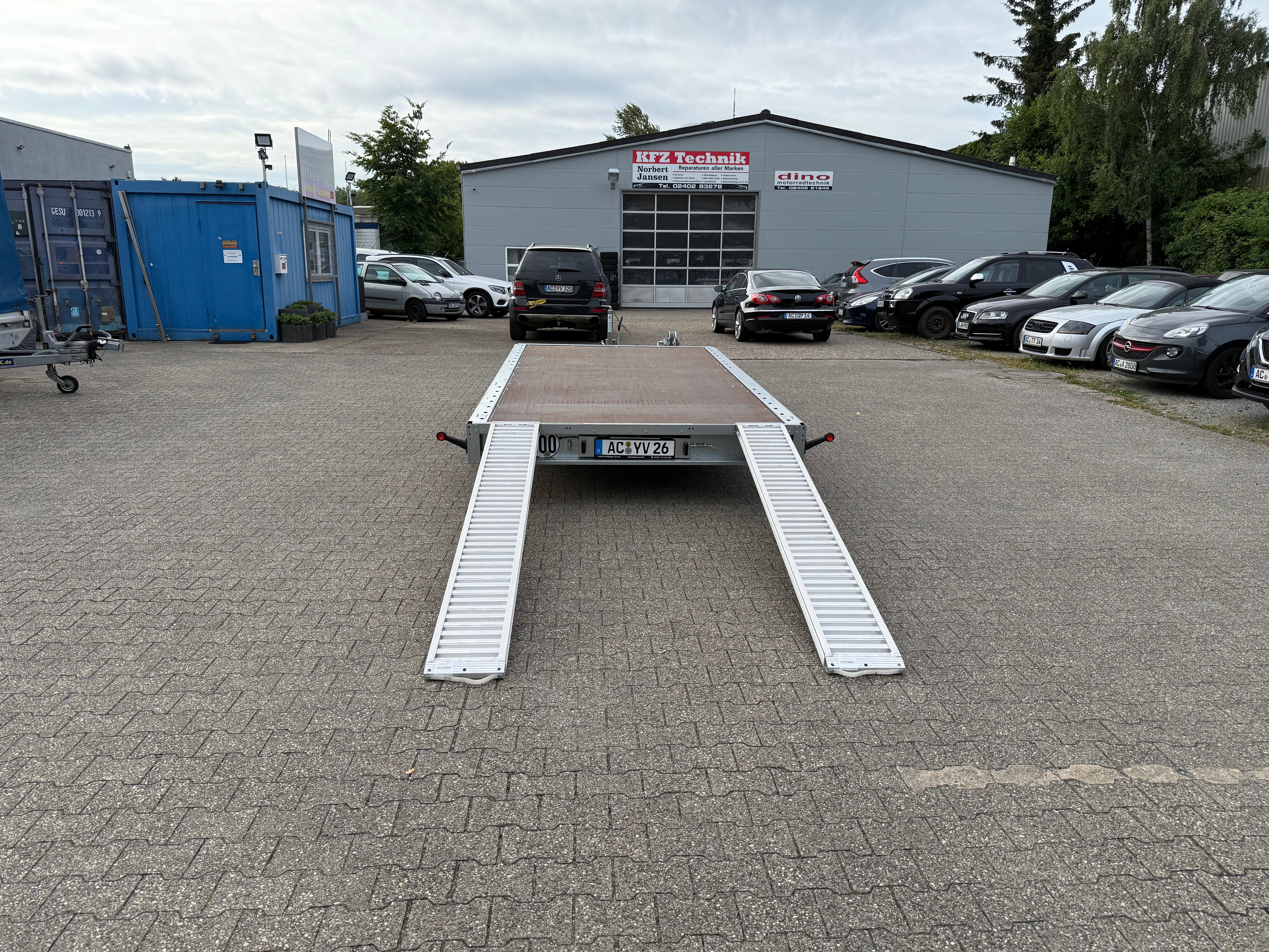 Autotransportanhänger / Autotrailer 2700 kg Plateau 100 Kmh Zulassung – 4