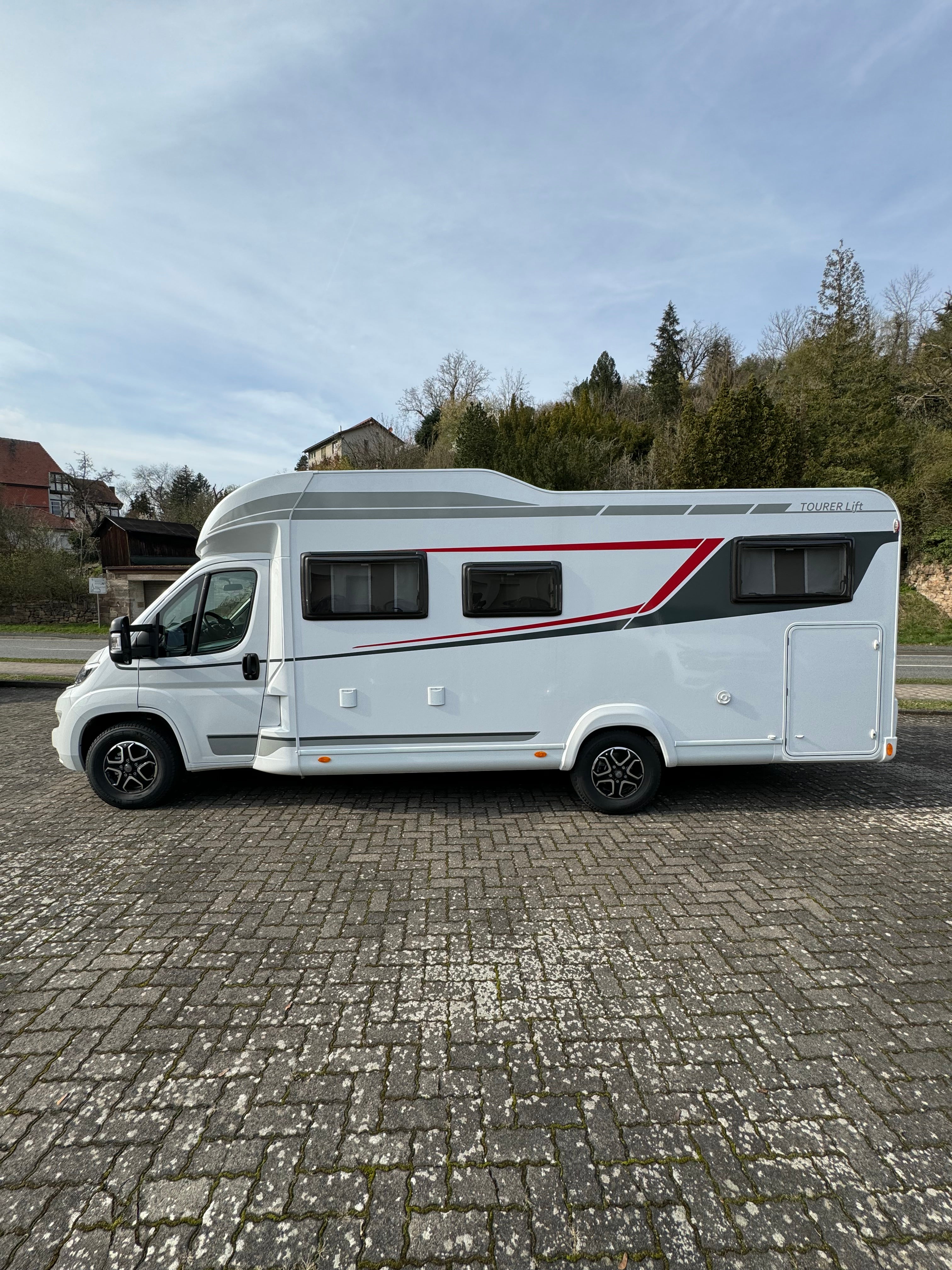 LMC Tourer Lift 730G – 3
