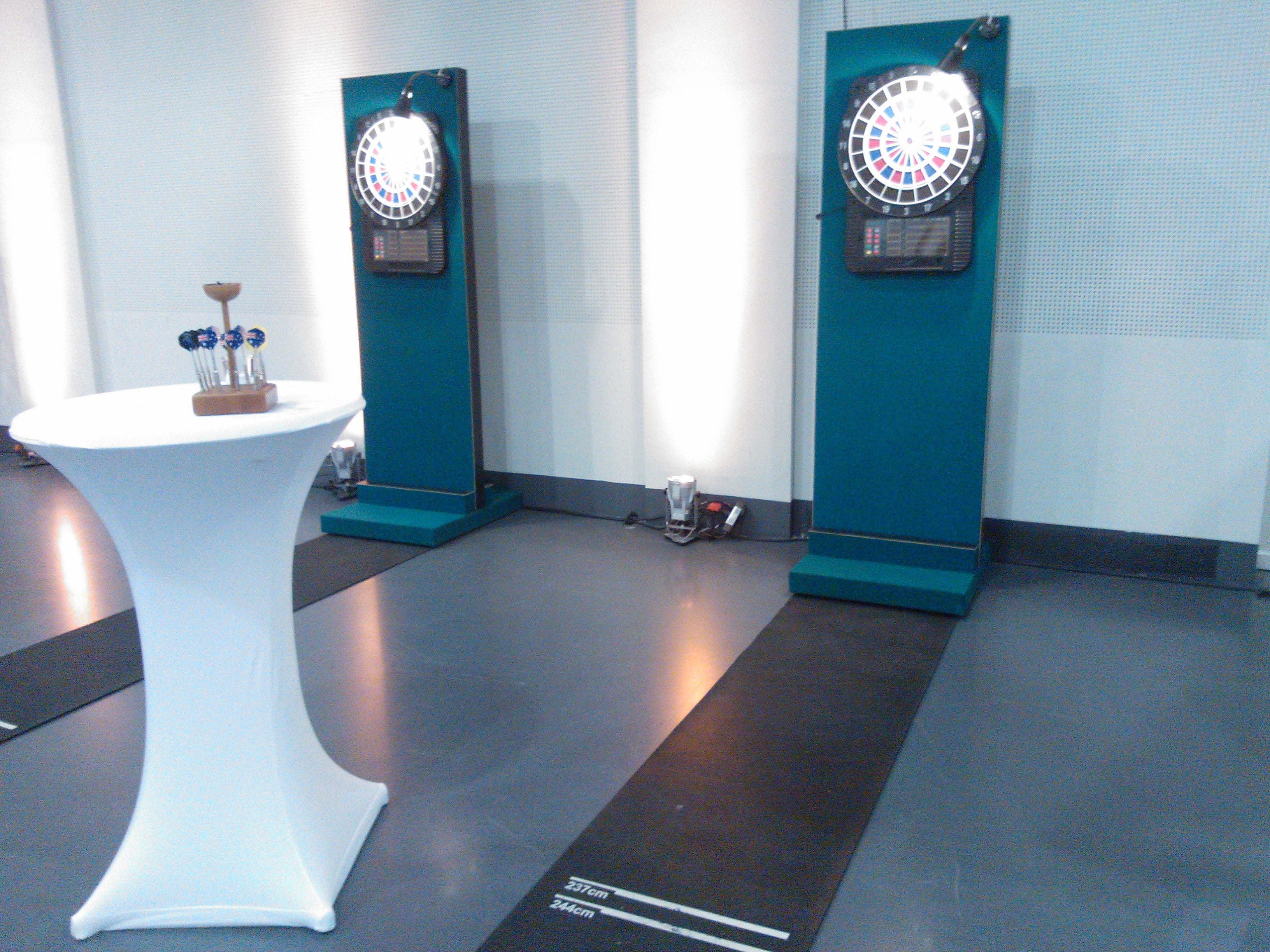 Dartautomat, Dart, Softdart, Dartständer, Dartscheibe – 3