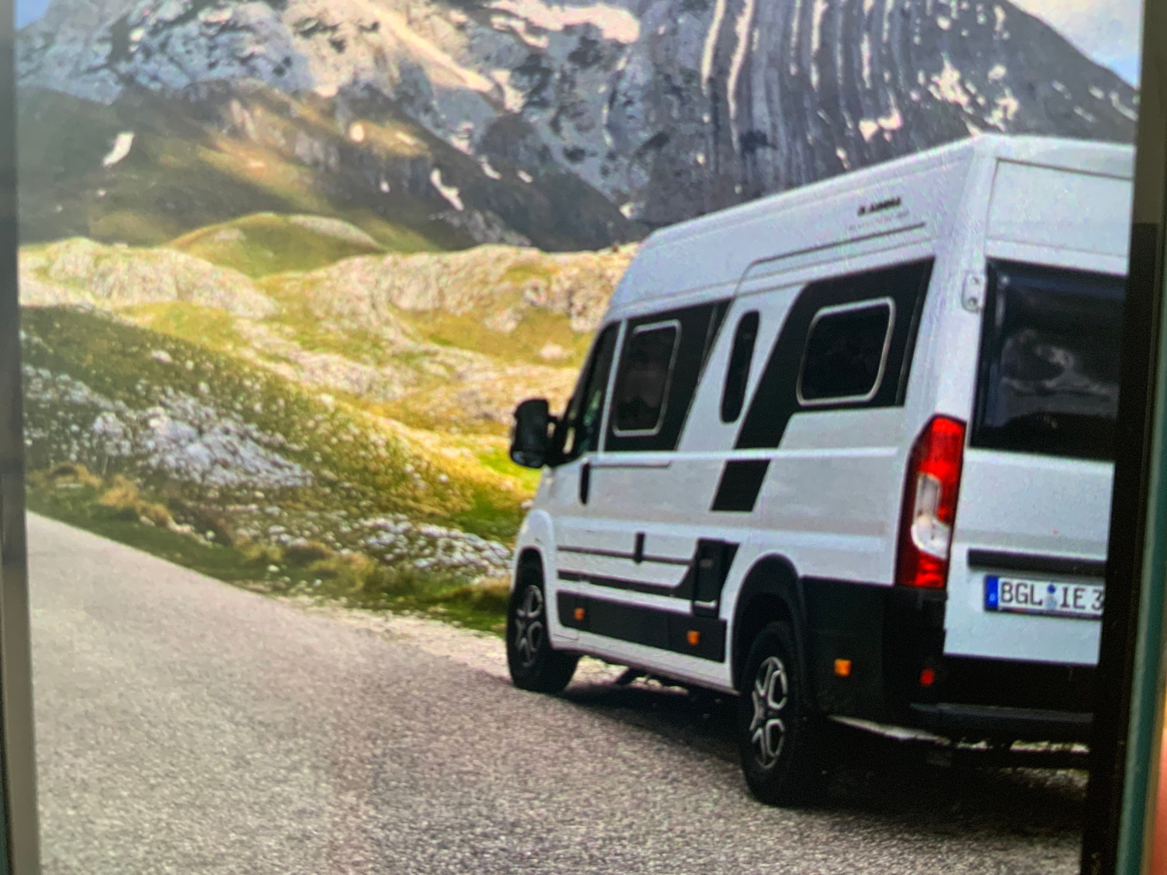 Adria Twin Supreme 640 SGX – 3