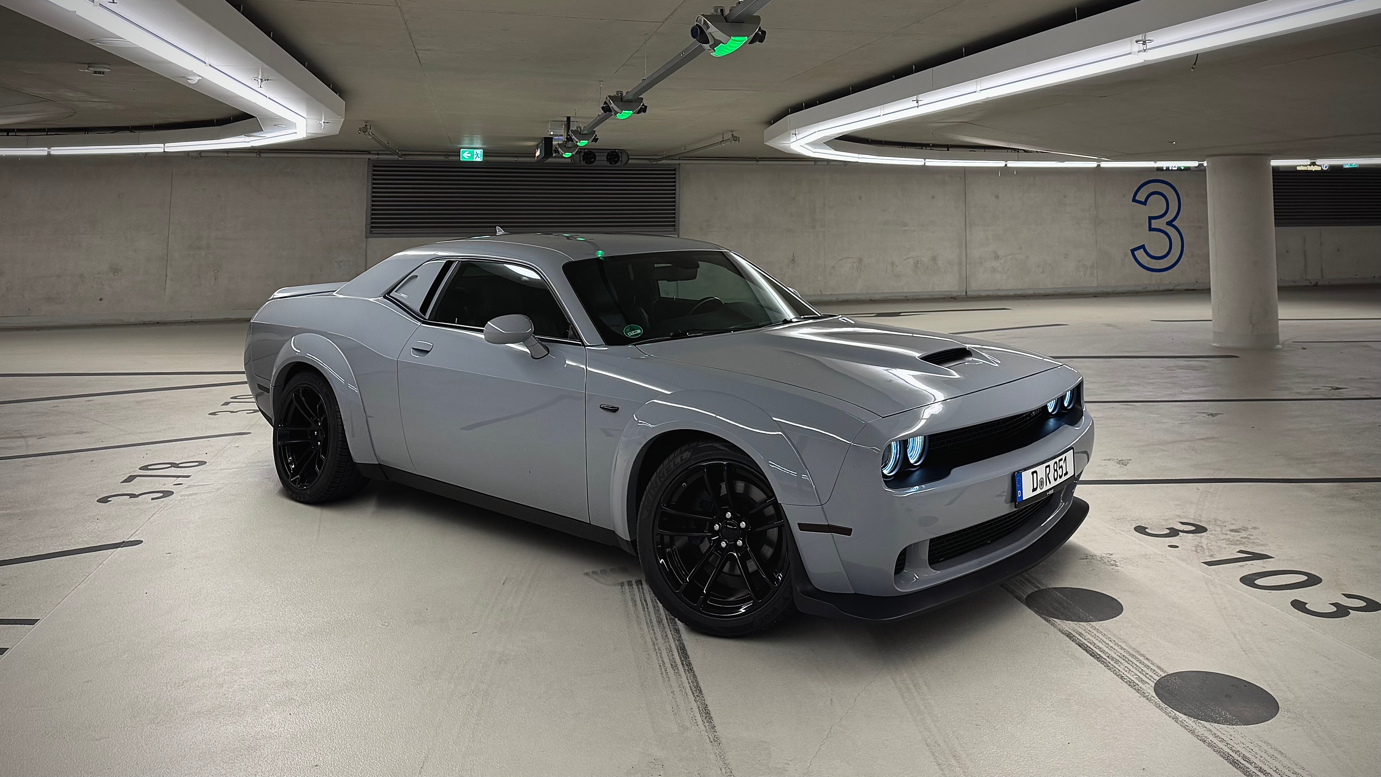 ✅ Jetzt Mieten ✅ Dodge Challenger V8 Laut! – 4