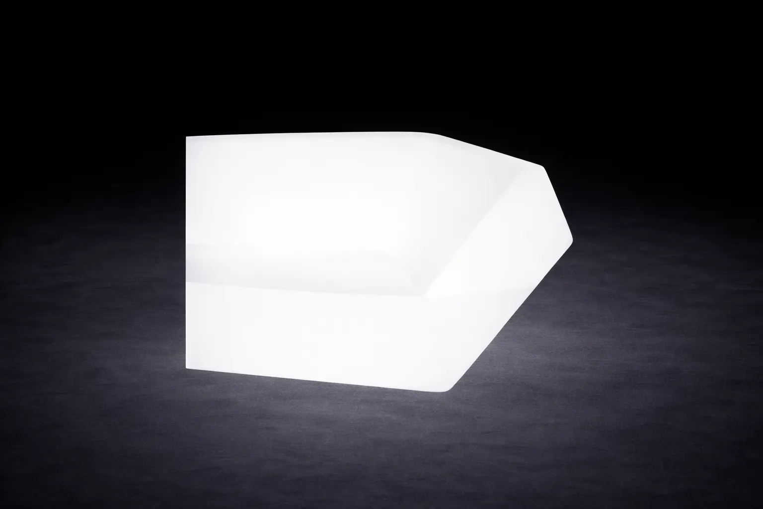 LED Lounge Prisma mieten – beleuchtetes Loungemöbel – 3