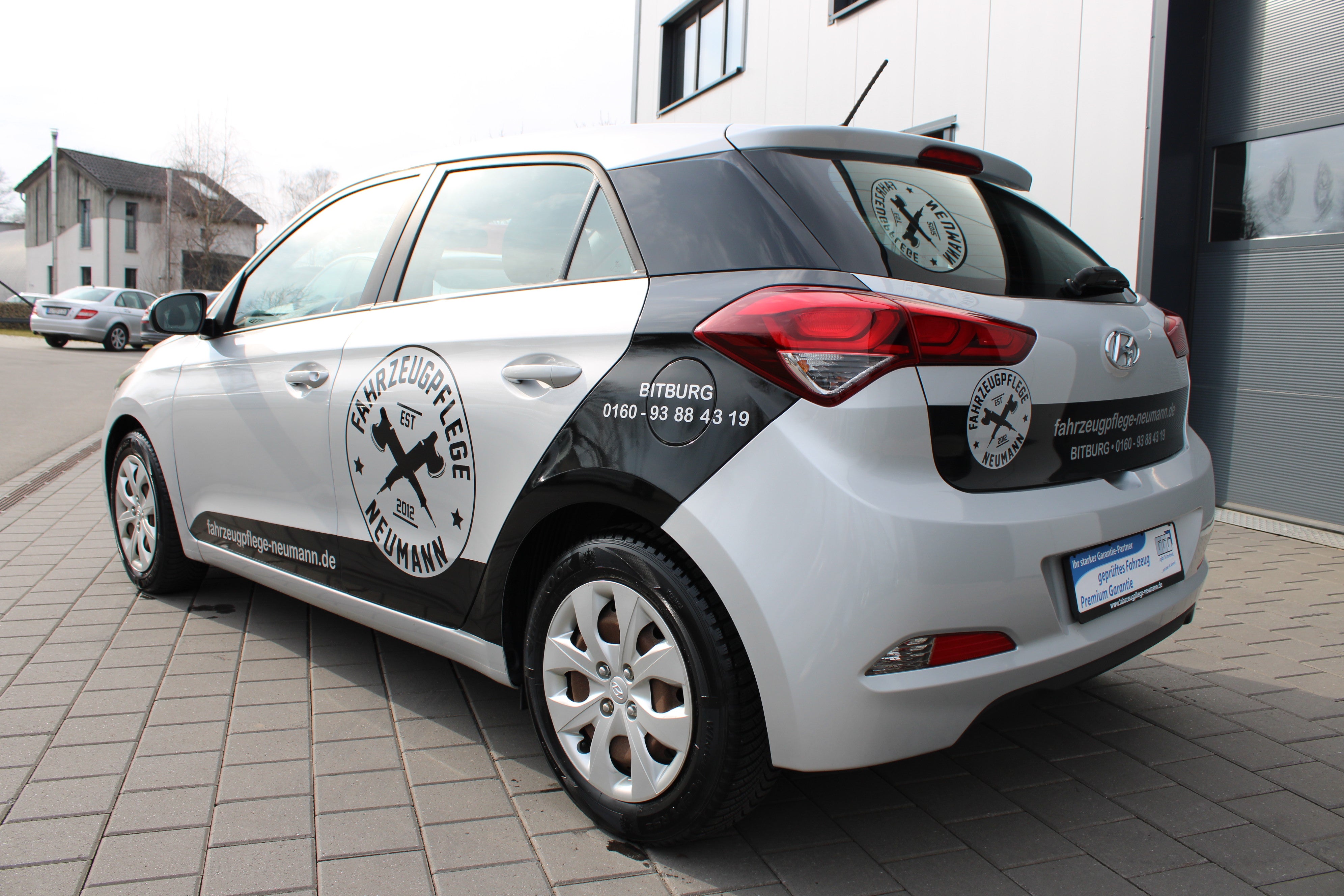 Hyundai i20 Mietwagen Autovermietung – 4