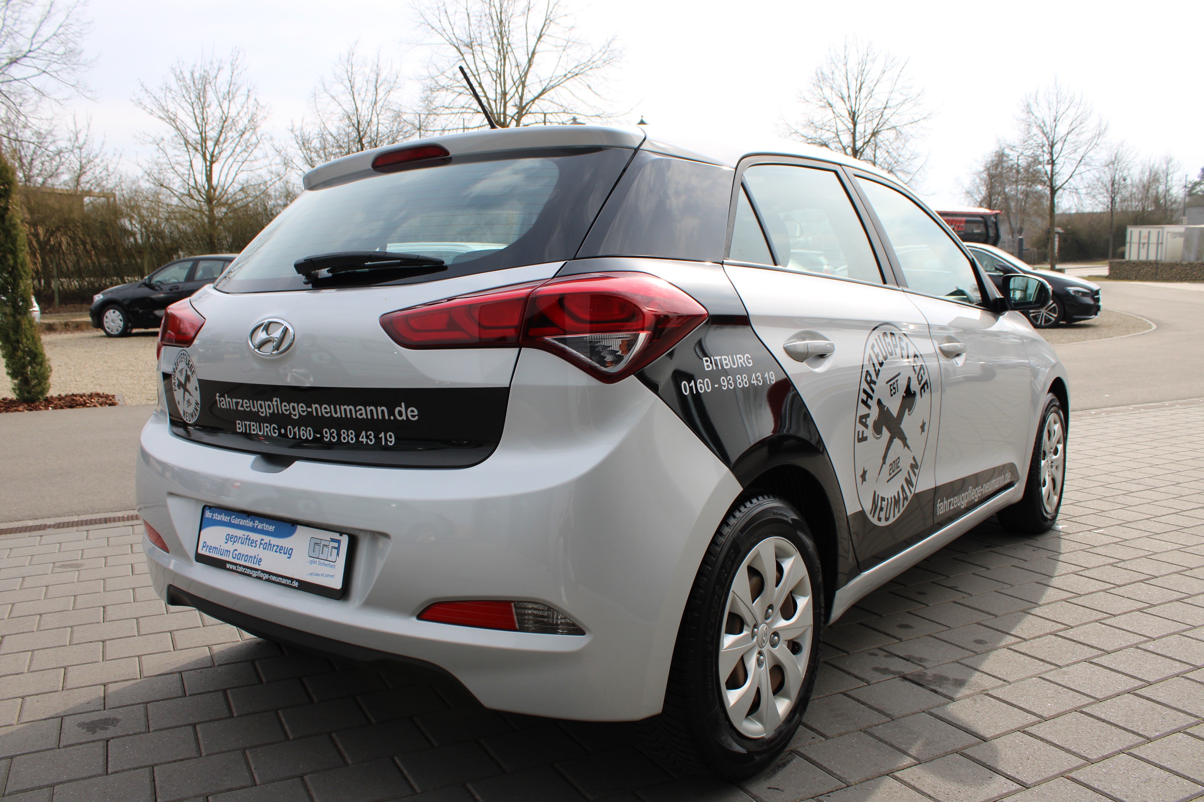 Hyundai i20 Mietwagen Autovermietung – 3