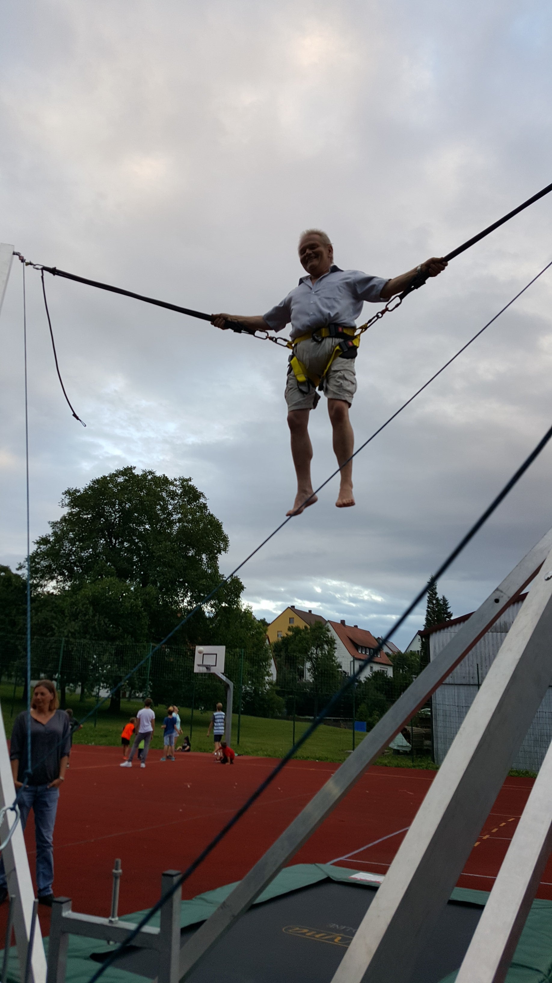 ALL-INCLUSIVE Bungee-Trampolin für 4 Personen – 4