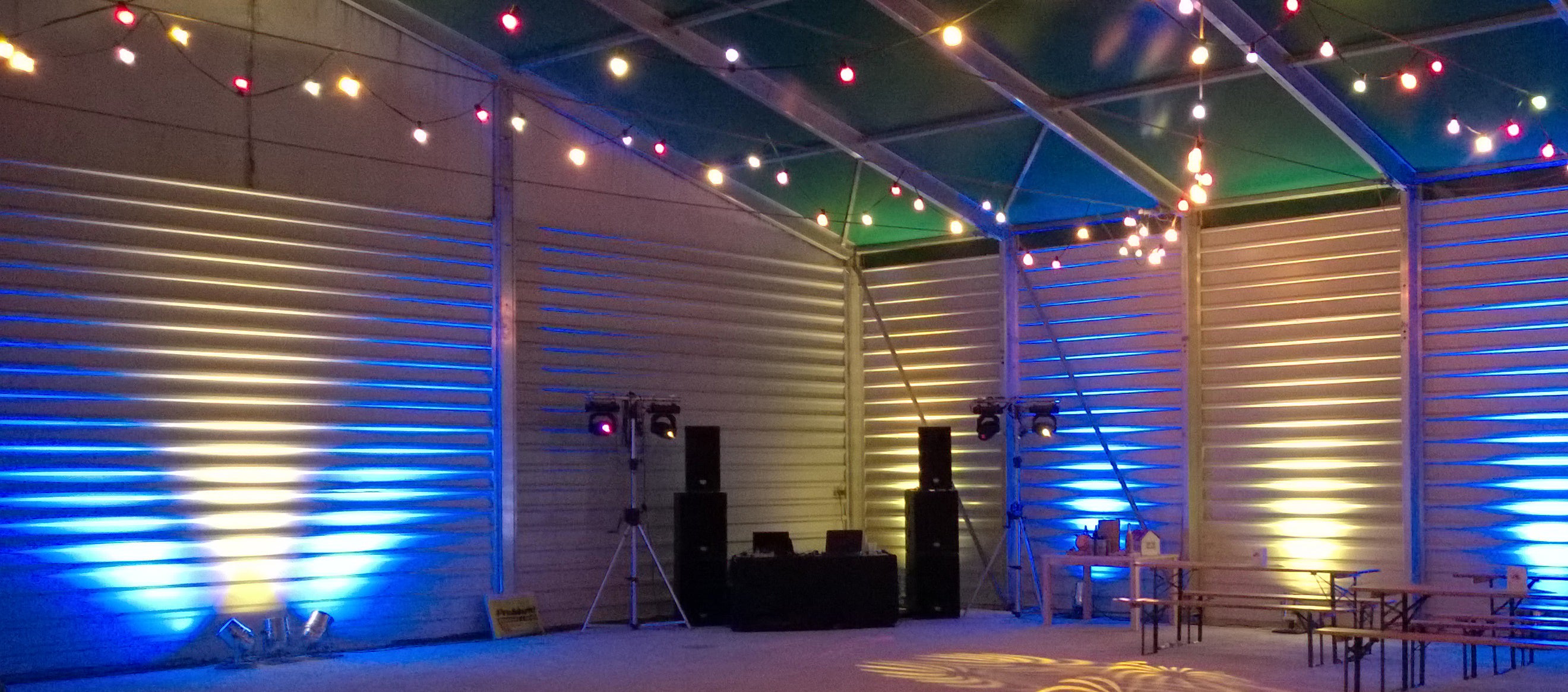 Beschallung für ihre Hochzeit, Firmenfeier oder Geburtstag bis 200 Personen und dazu das passende Licht und einen DJ? Wir haben das Richitge für Sie – 2