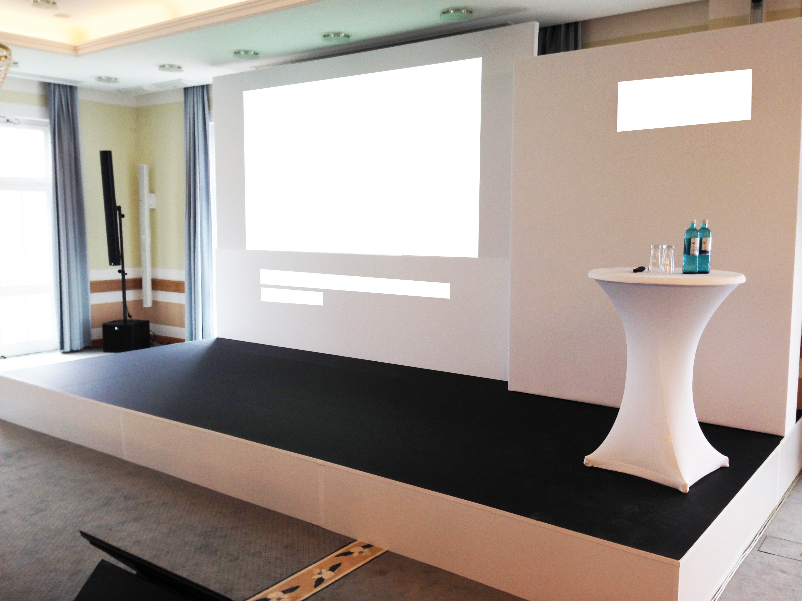 Podium/ Bühne für Konferenzen/ Tagungspodium/ Tagungsbühne